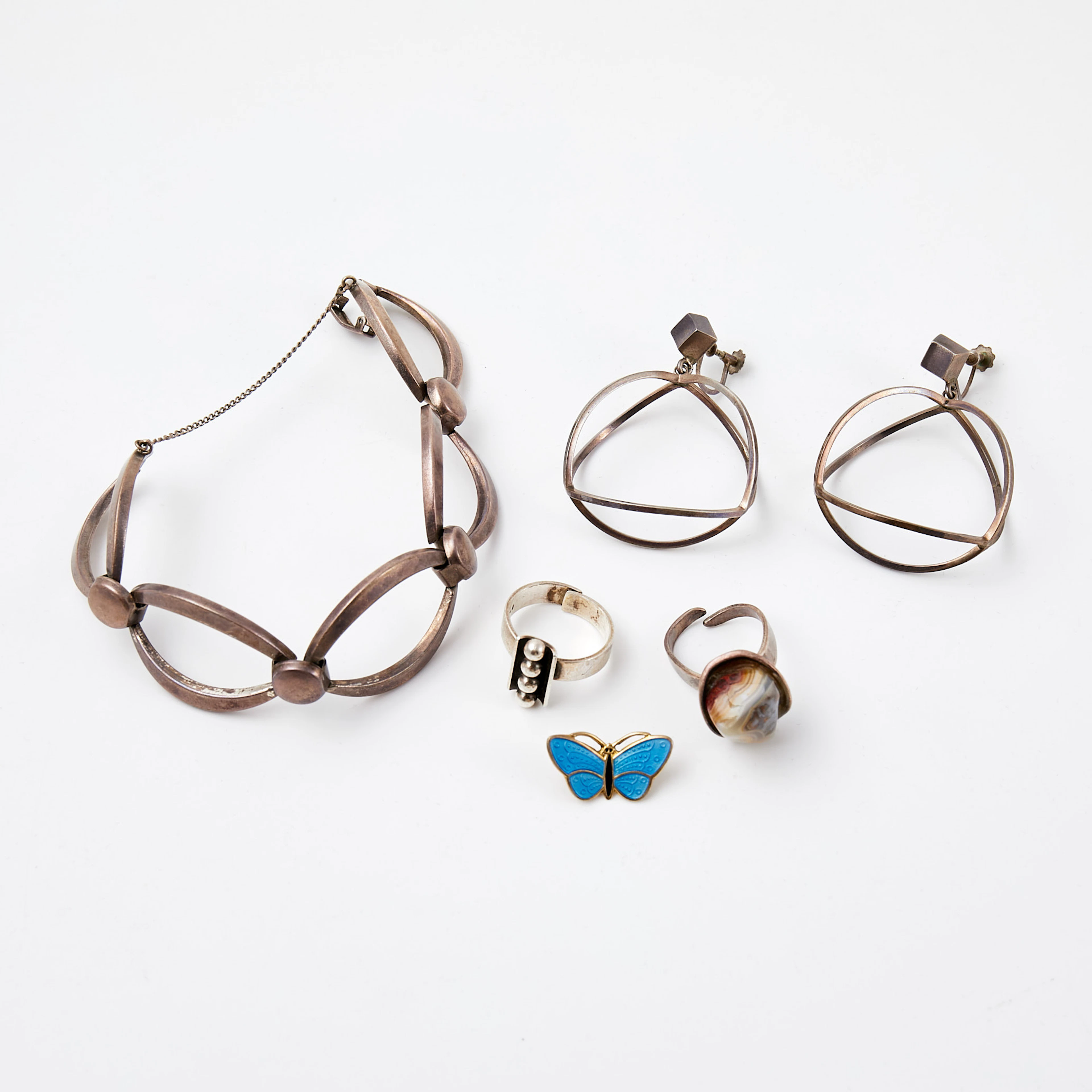 ARMBAND, BROSCH, ÖRHÄNGEN, 1 par, samt RINGAR, 2 st, sterling silver