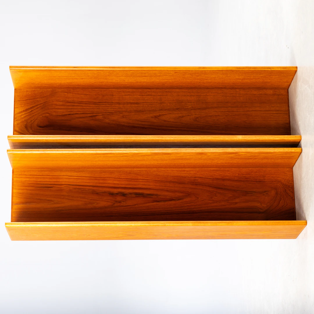 Zwei Teak Regale in Teakholz, wohl Dänemark, 1960er Jahre (2).