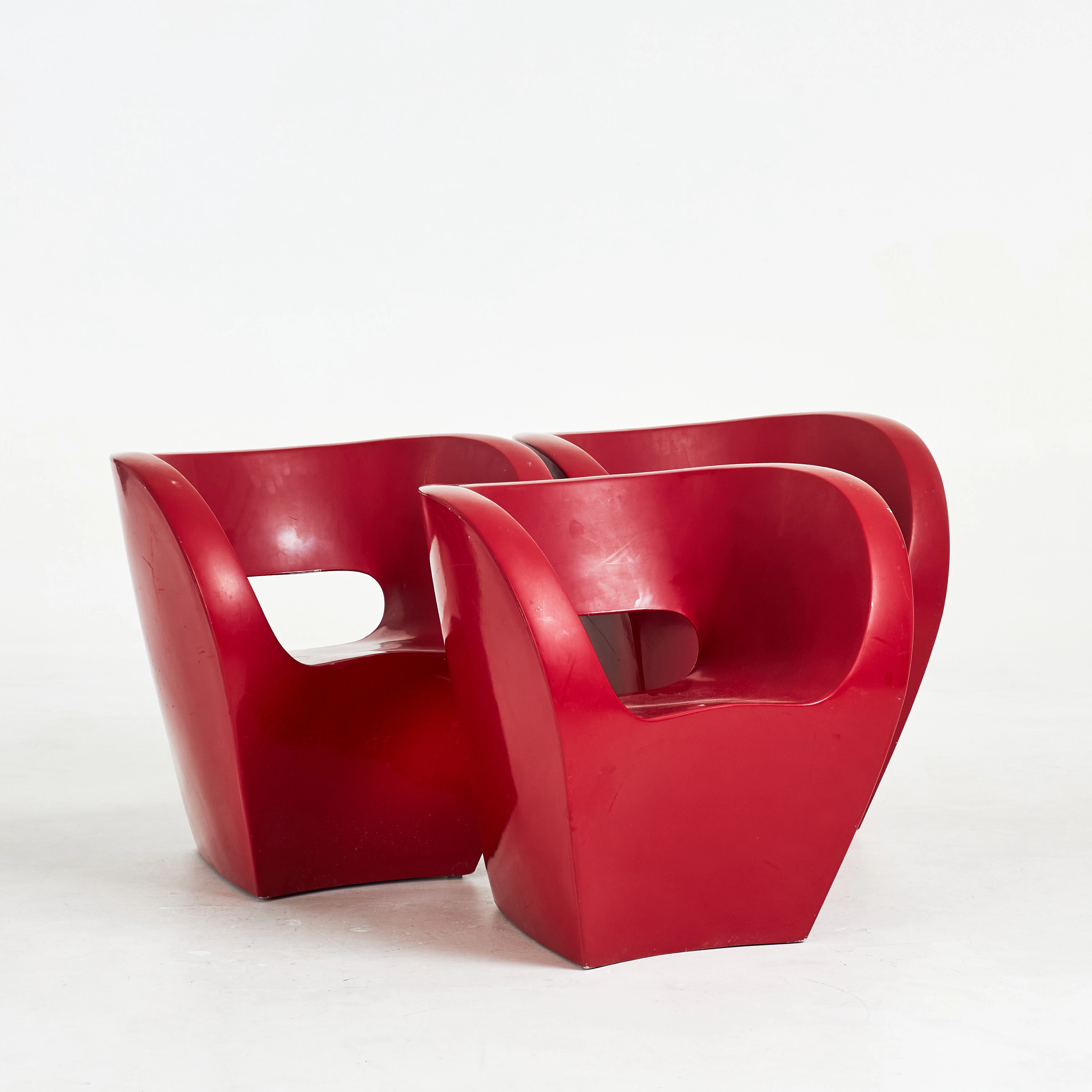 RON ARAD. 3 st, "Victoria and Albert", fåtöljer, Morso, lackerat kompositmateria