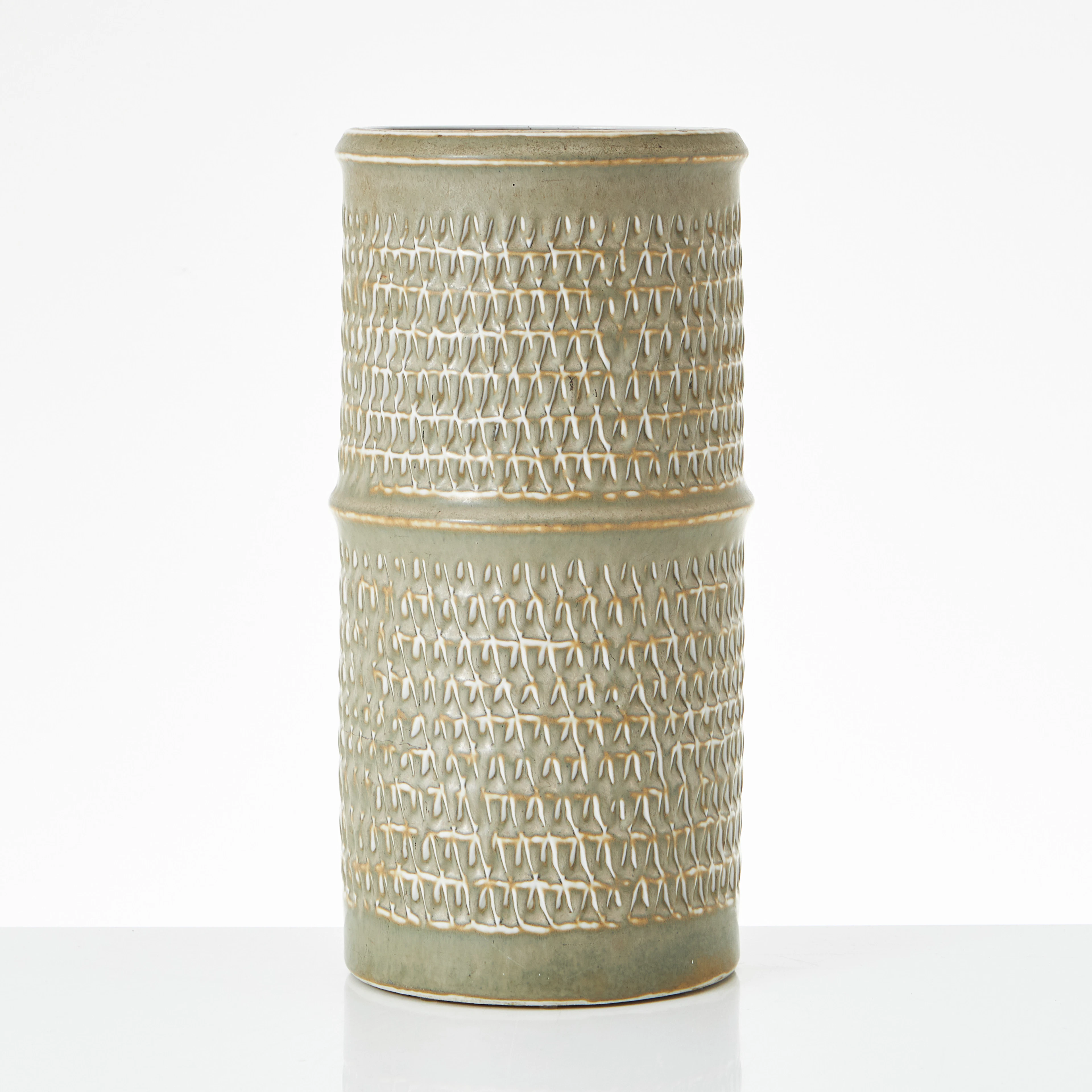HERTHA BENGTSSON. (Sverige, 1917-1993). Vas, stengods, monogramsignerad