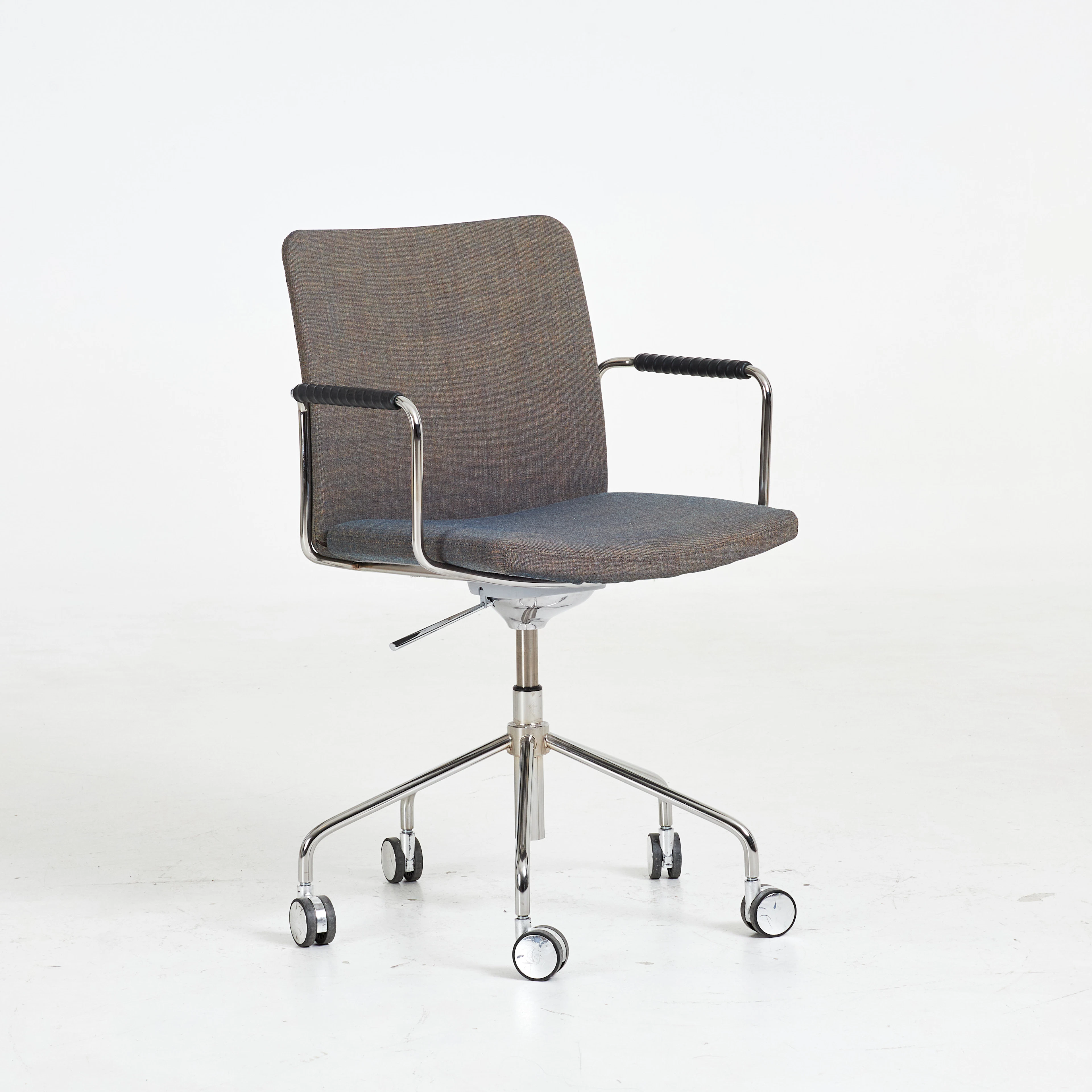 BROBERG & RIDDERSTRÅLE. Kontorsstol, "Stella" för Swedese, kromad