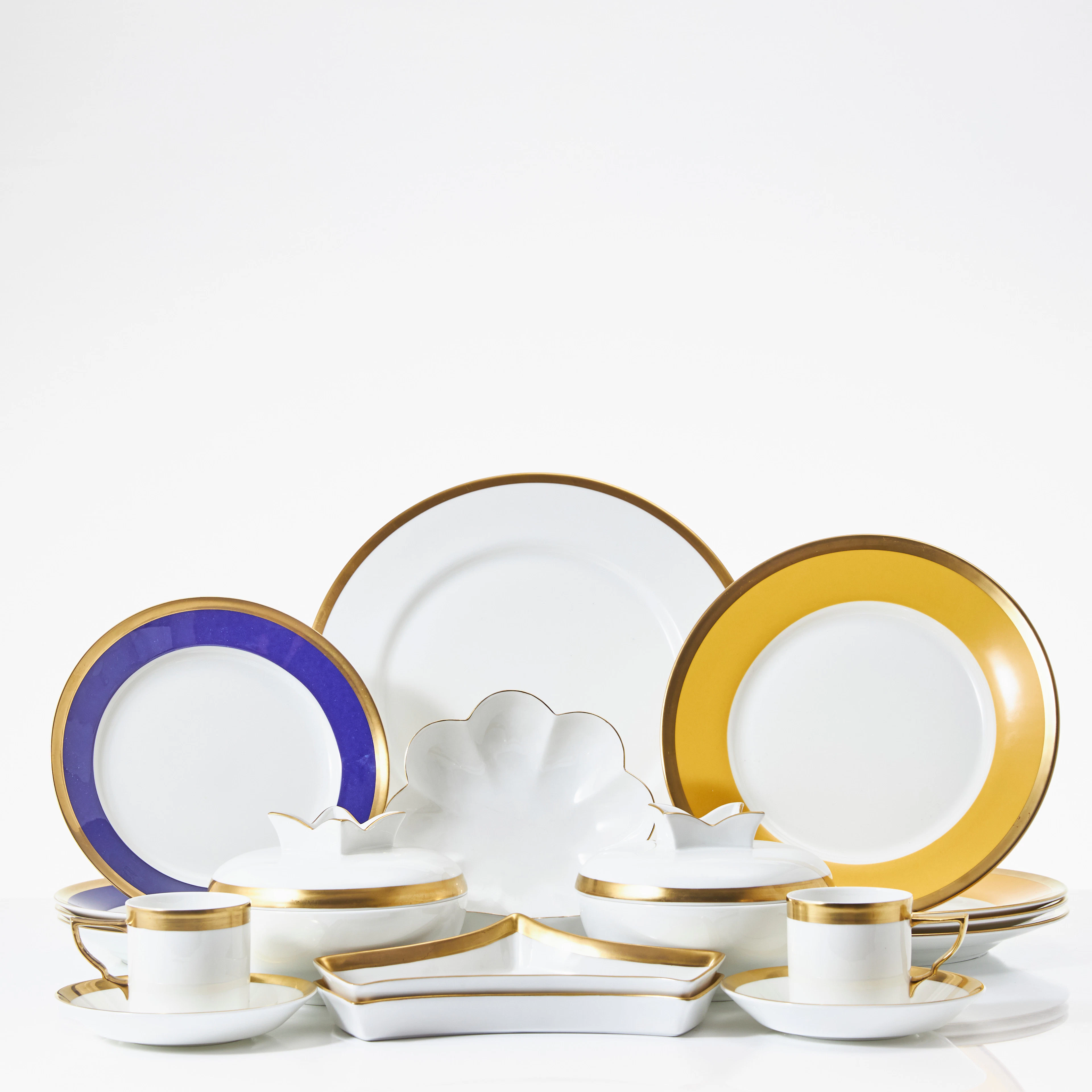 KARIN BJÖRQUIST. "Nobel", 18 dlr., porslin, Rörstrand 1991.