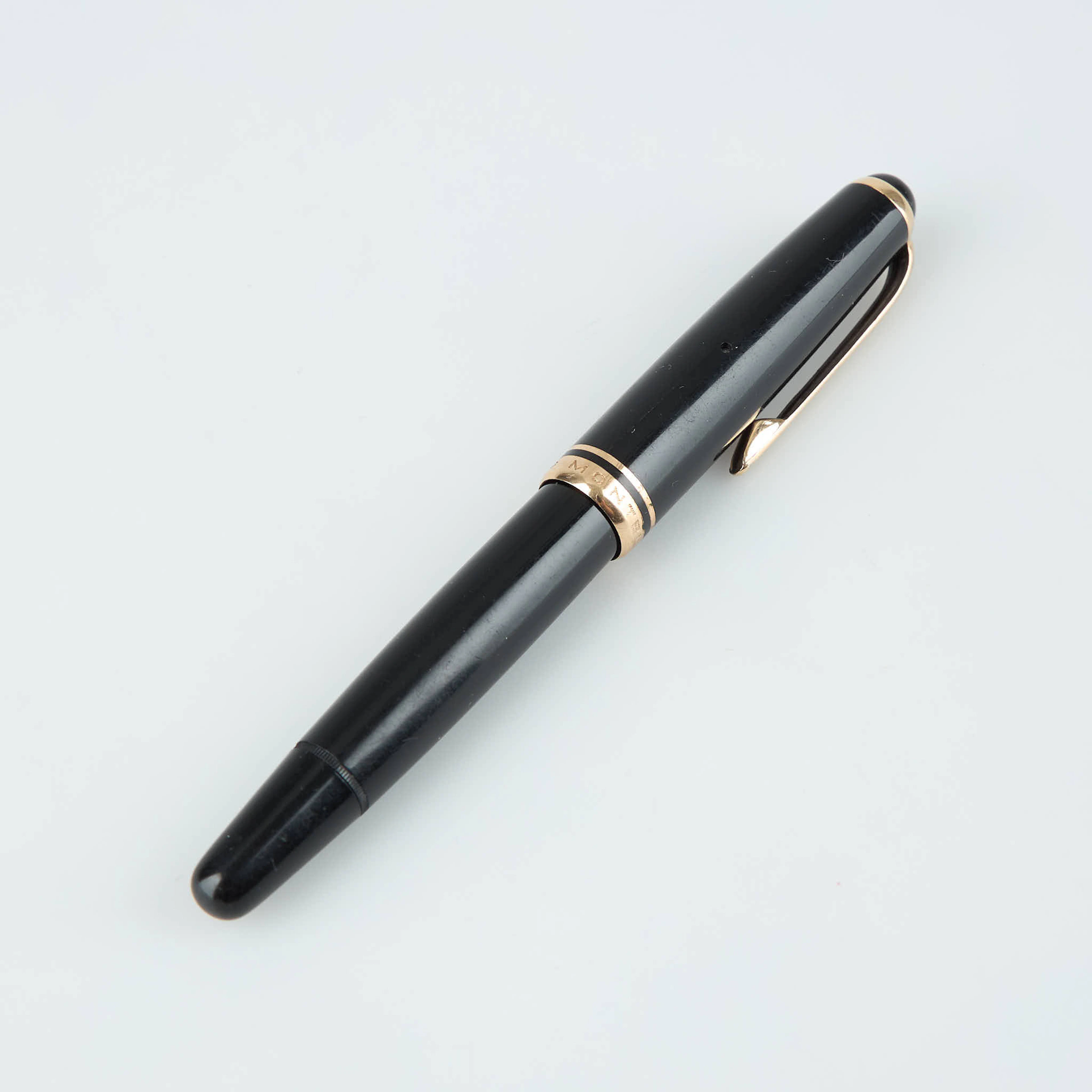 MONTBLANC, Reservoarpenna modell 252, 14K stift, 1950-talet.