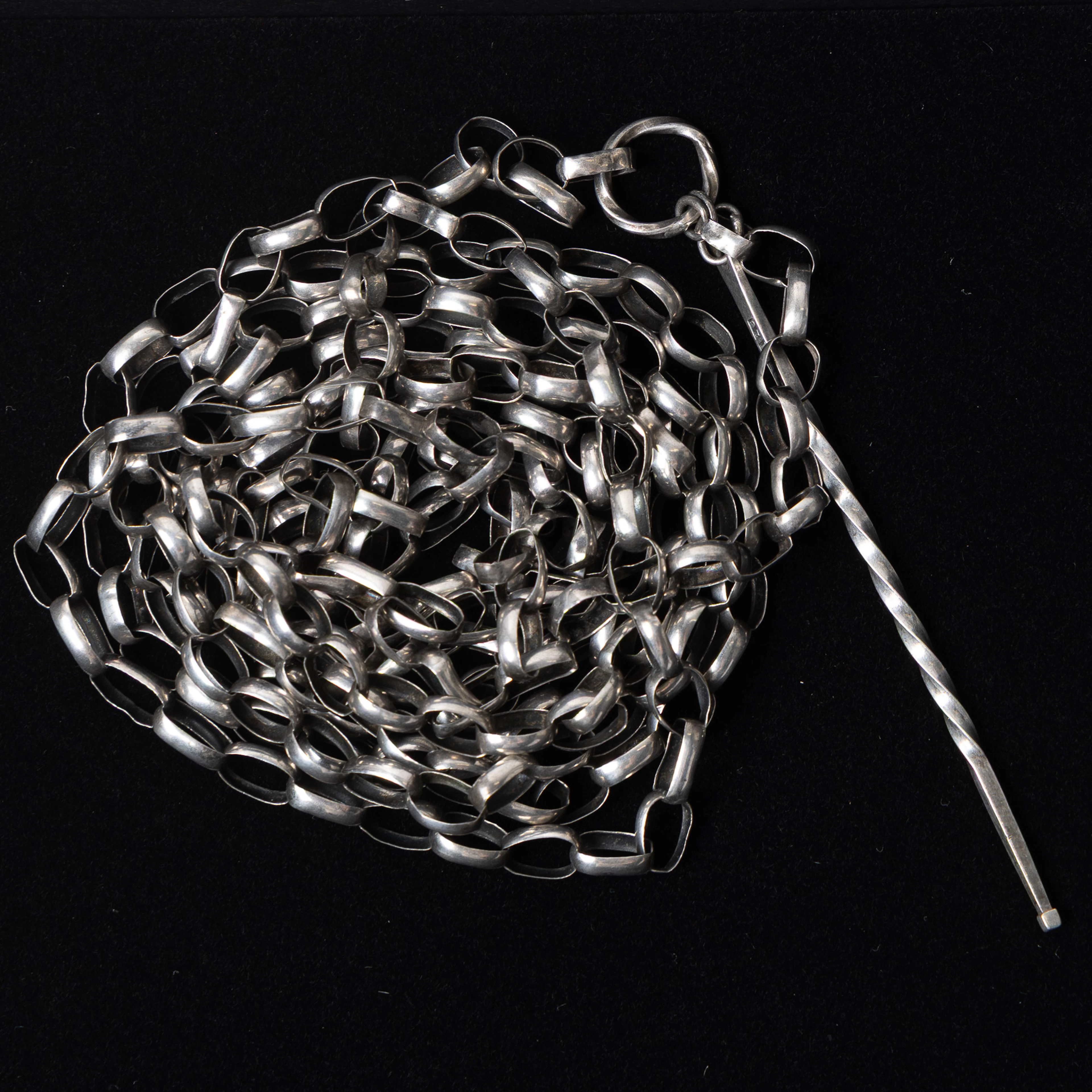 GUSTAF FREDRIK HALLENGREN. Pregkedja, silver. Malmö 1902.