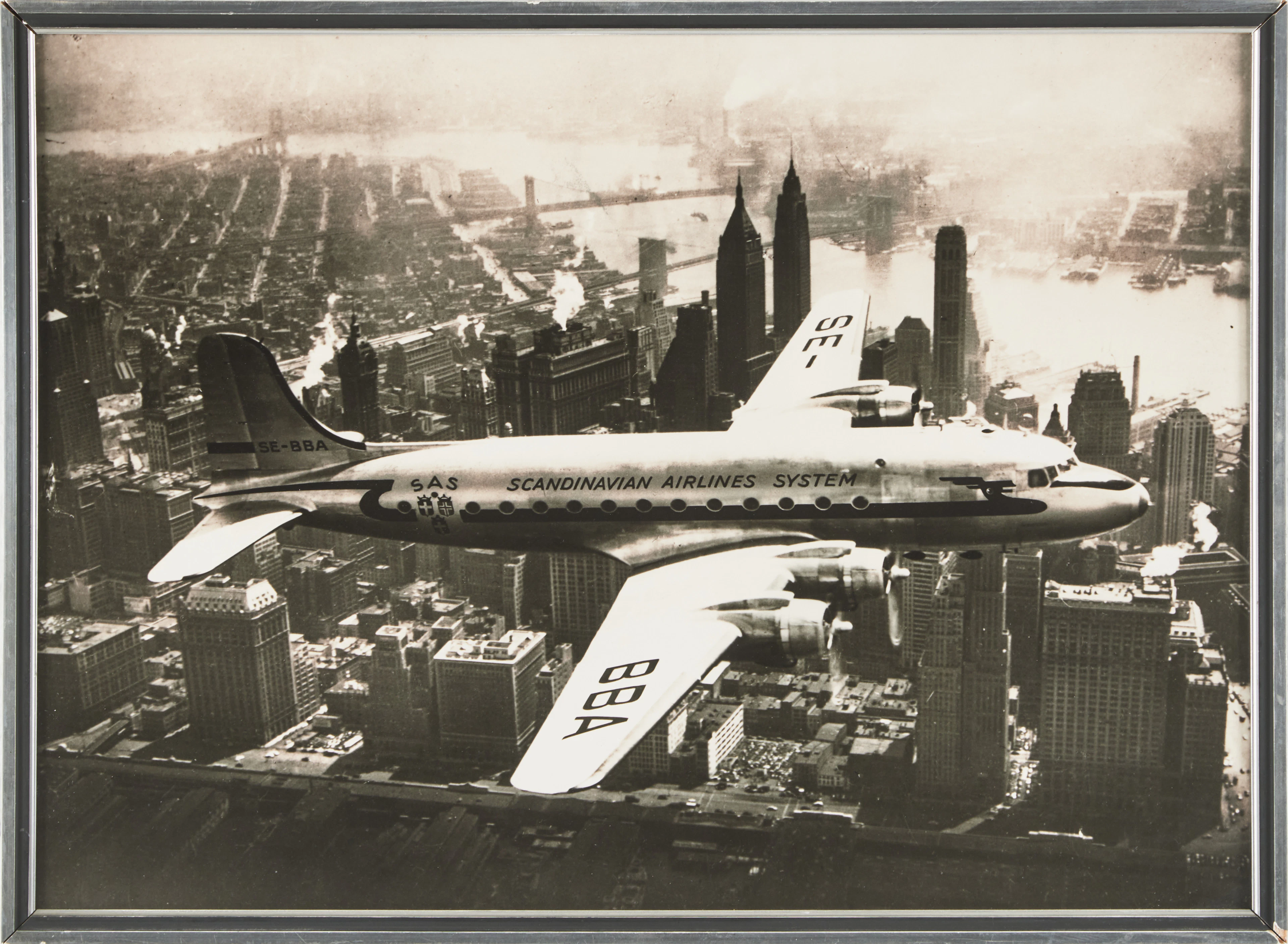 FOTOGRAFI, SAS (Scandinavia Airlines) DC-4, Dan Viking, OY-DFI, första