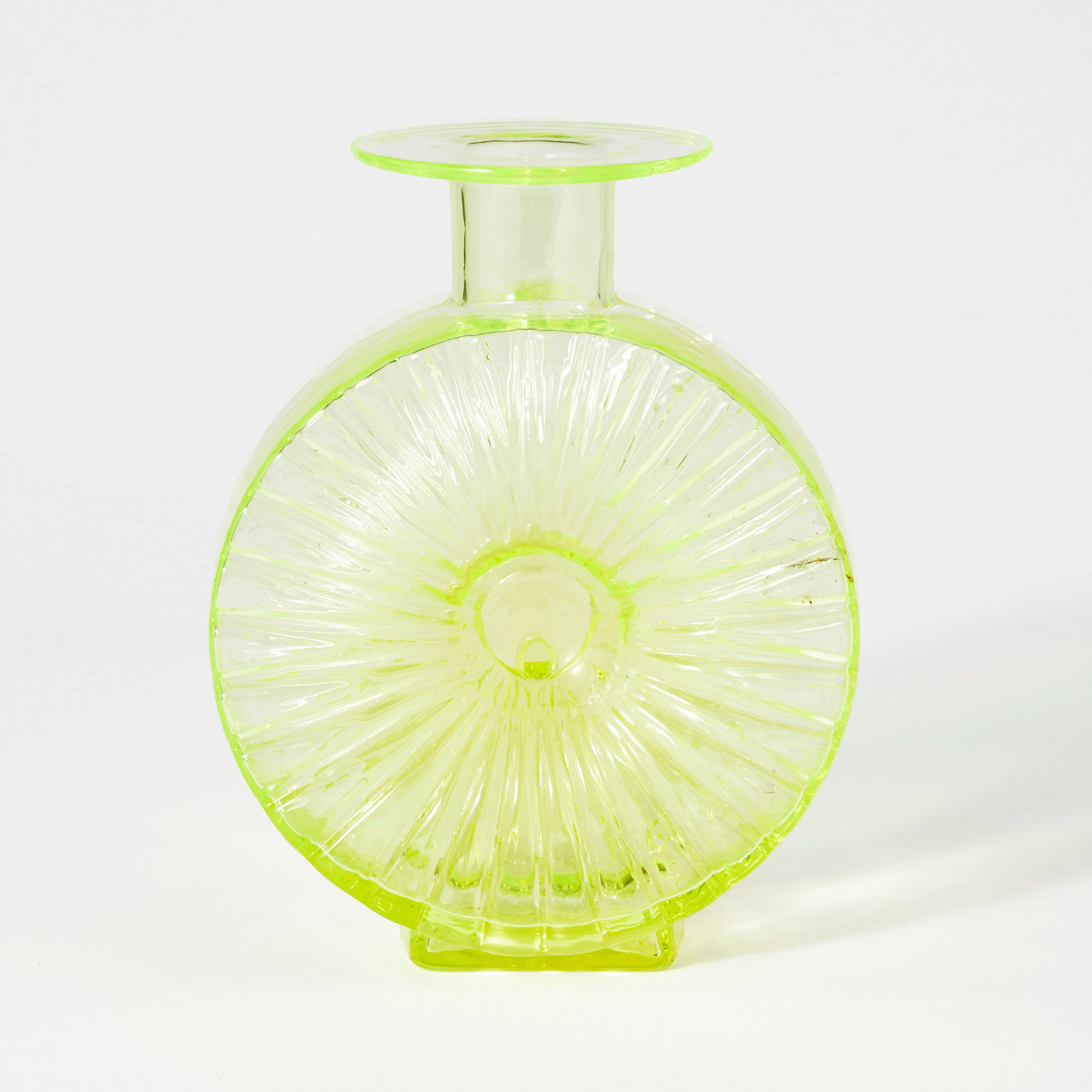 HELENA TYNELL. "Aurinkopullo" Riihimäen lasi. Designår 1963, i tillverkning