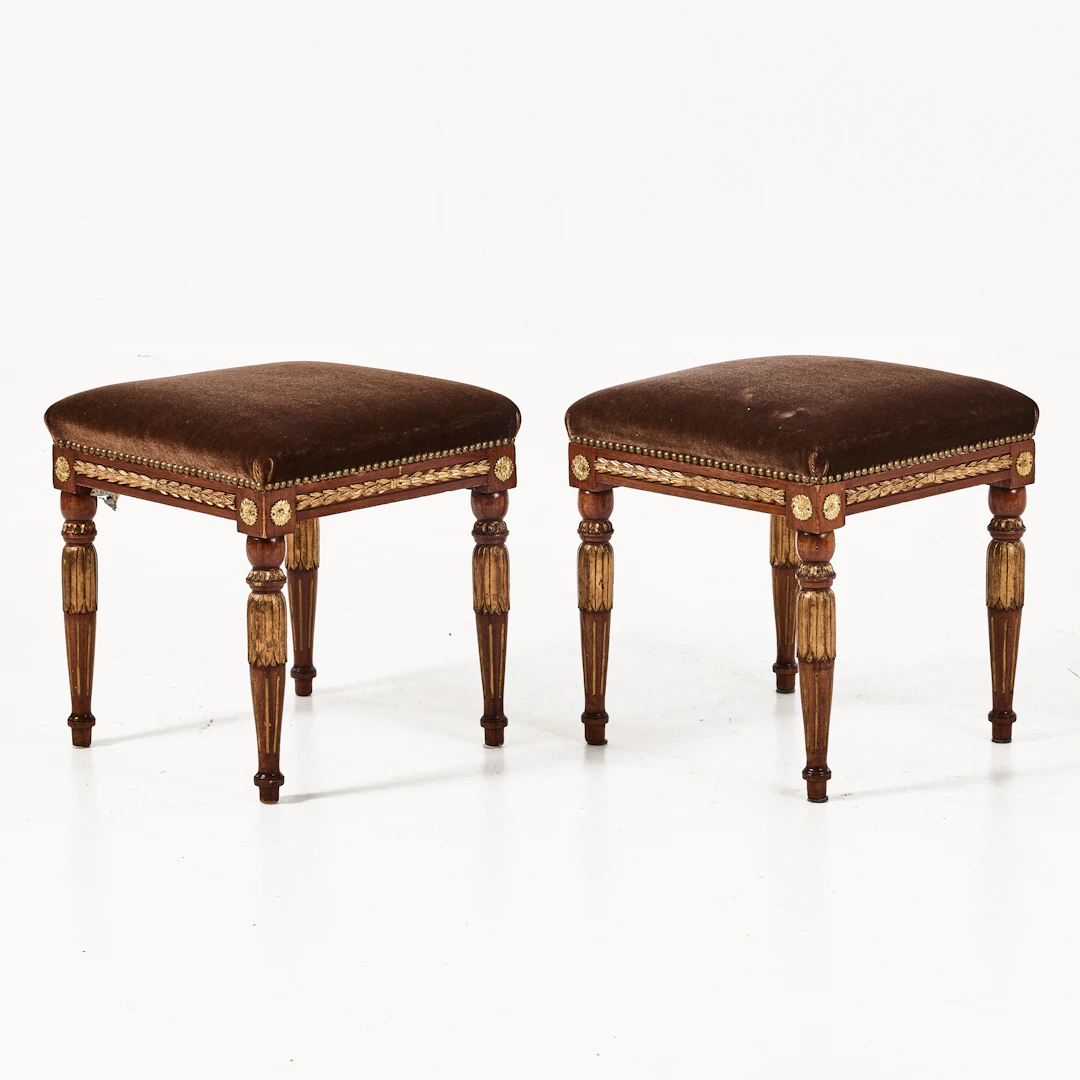 TABURETTER, ett par, mahogny, 1900-tal, gustaviansk stil, förgylld