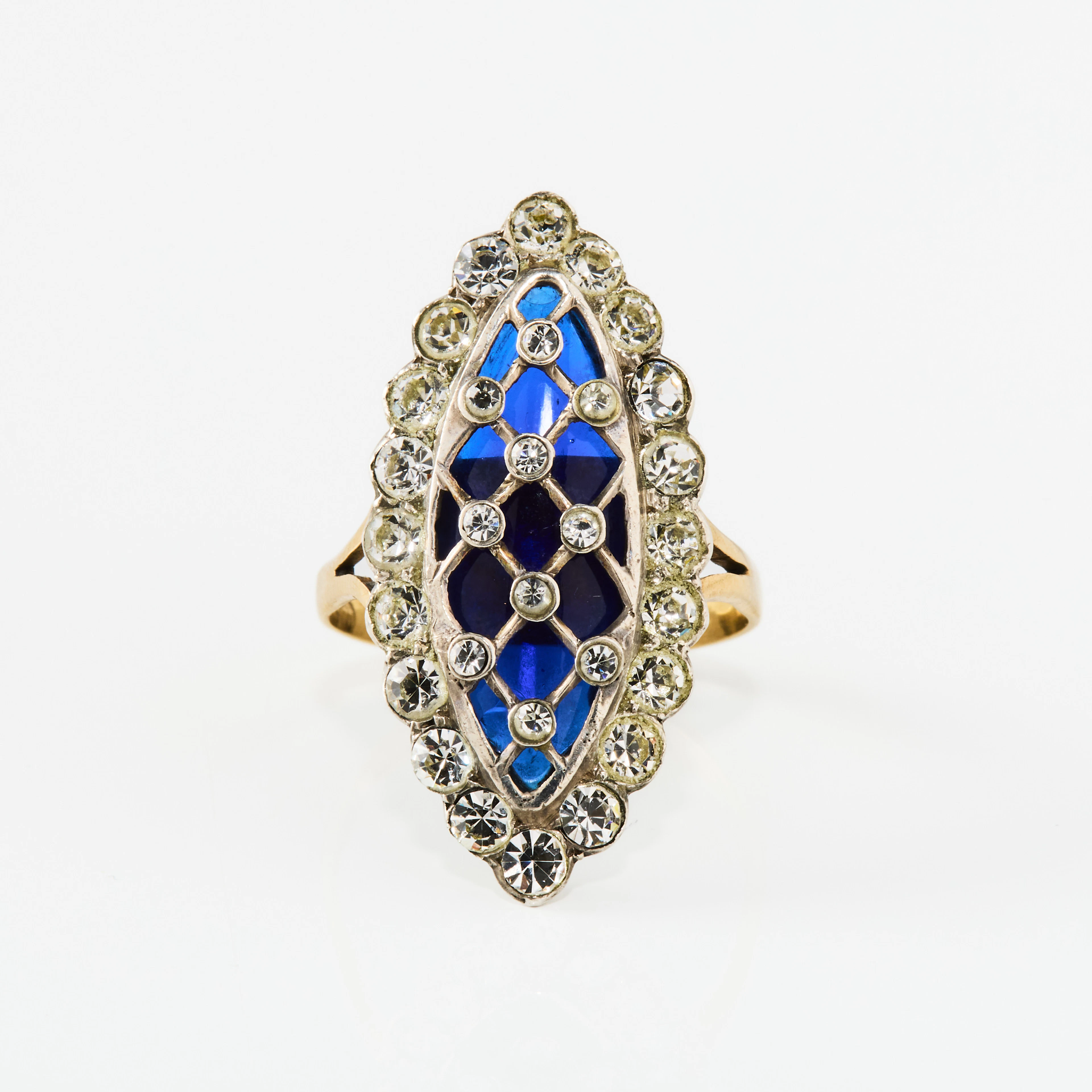 RING, 20K guld/silver med paste, otydliga svenska stämplar, årsindex för 1880.