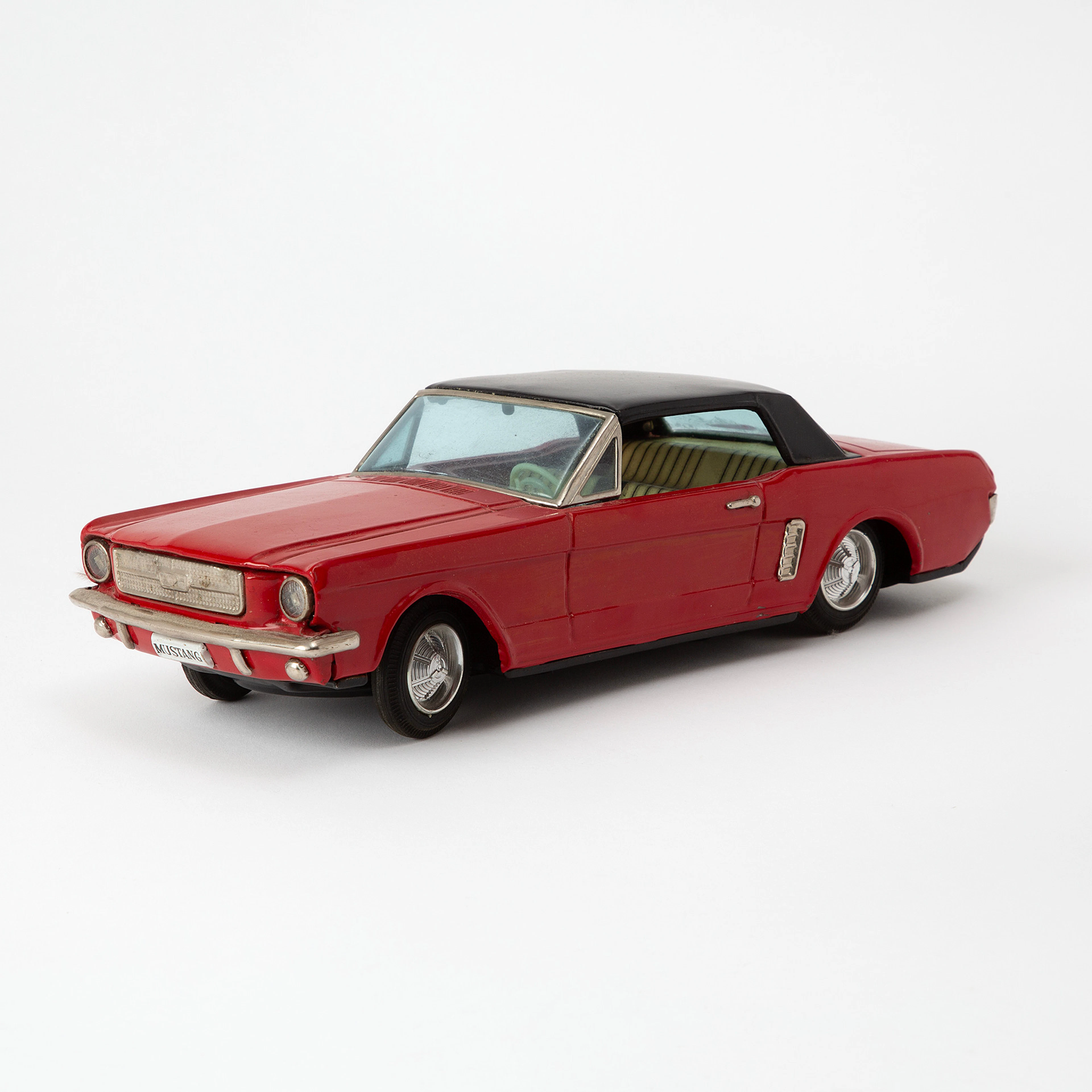 BANDAI. Ford Mustang, friktion, plåt, Japan, 1960-tal.