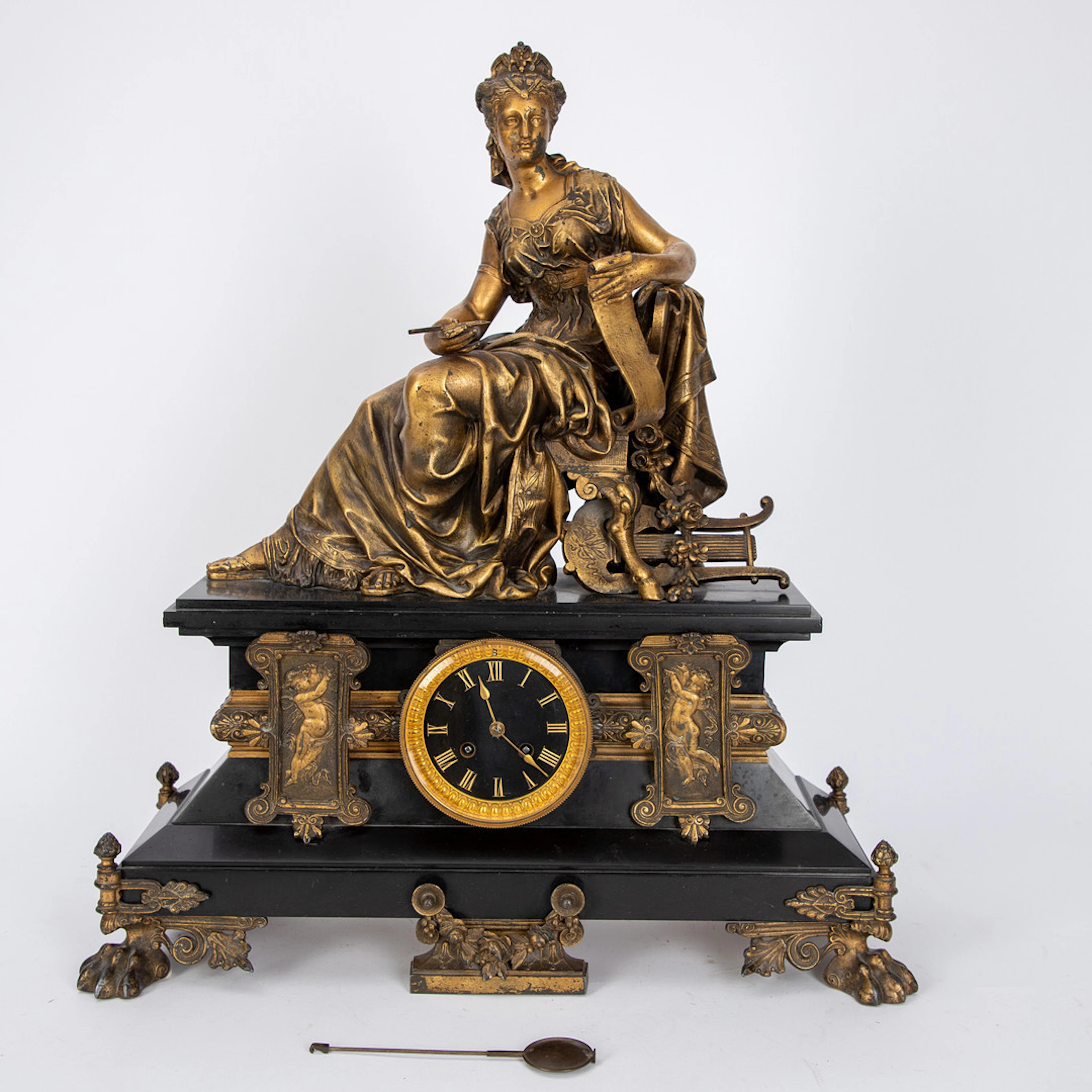 SAMUEL MARTI, MARTI & CIE, GEGR. 1832. Große Pendule mit der bekrönenden