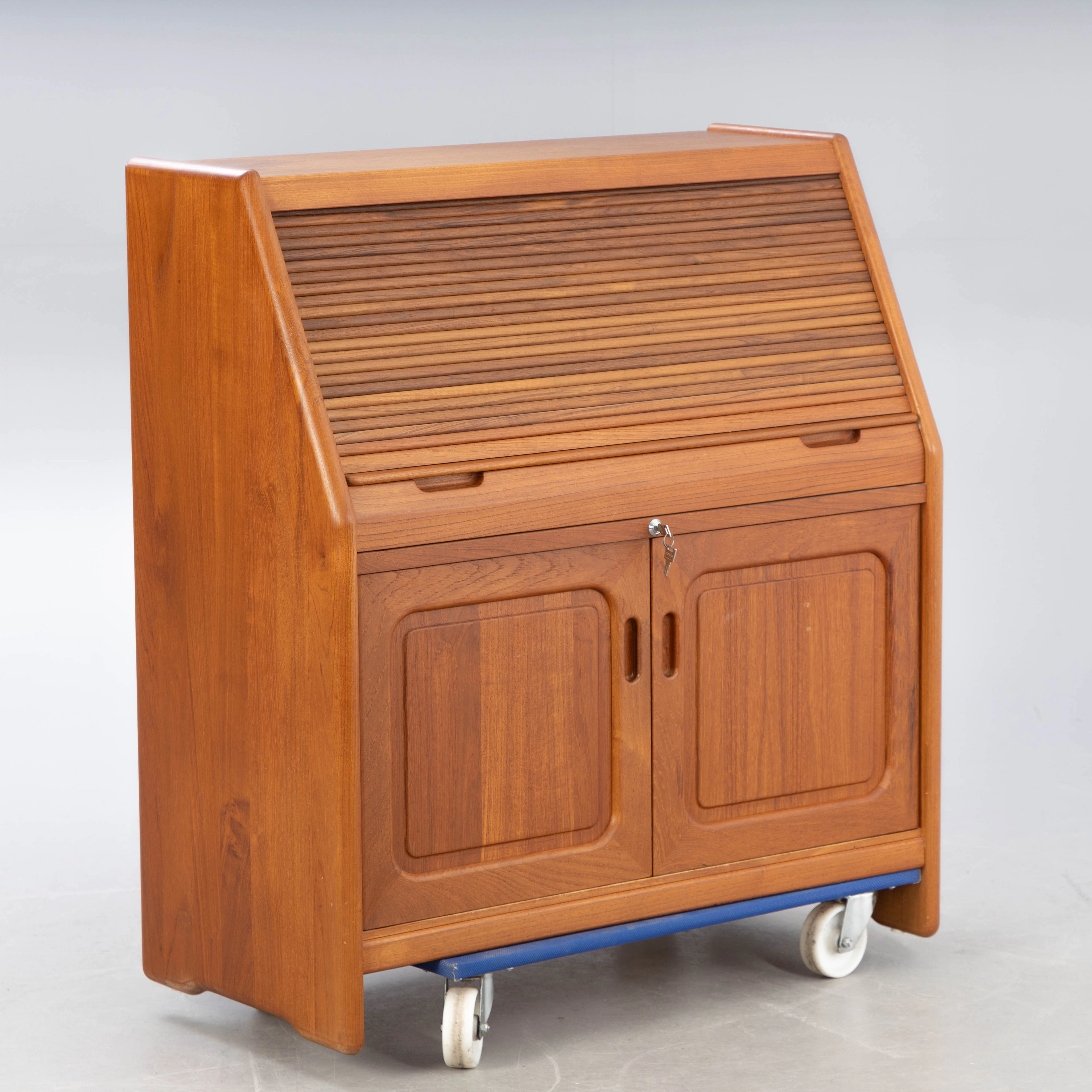 Dyrlund, Sekretär in Teak, Dänemark.
