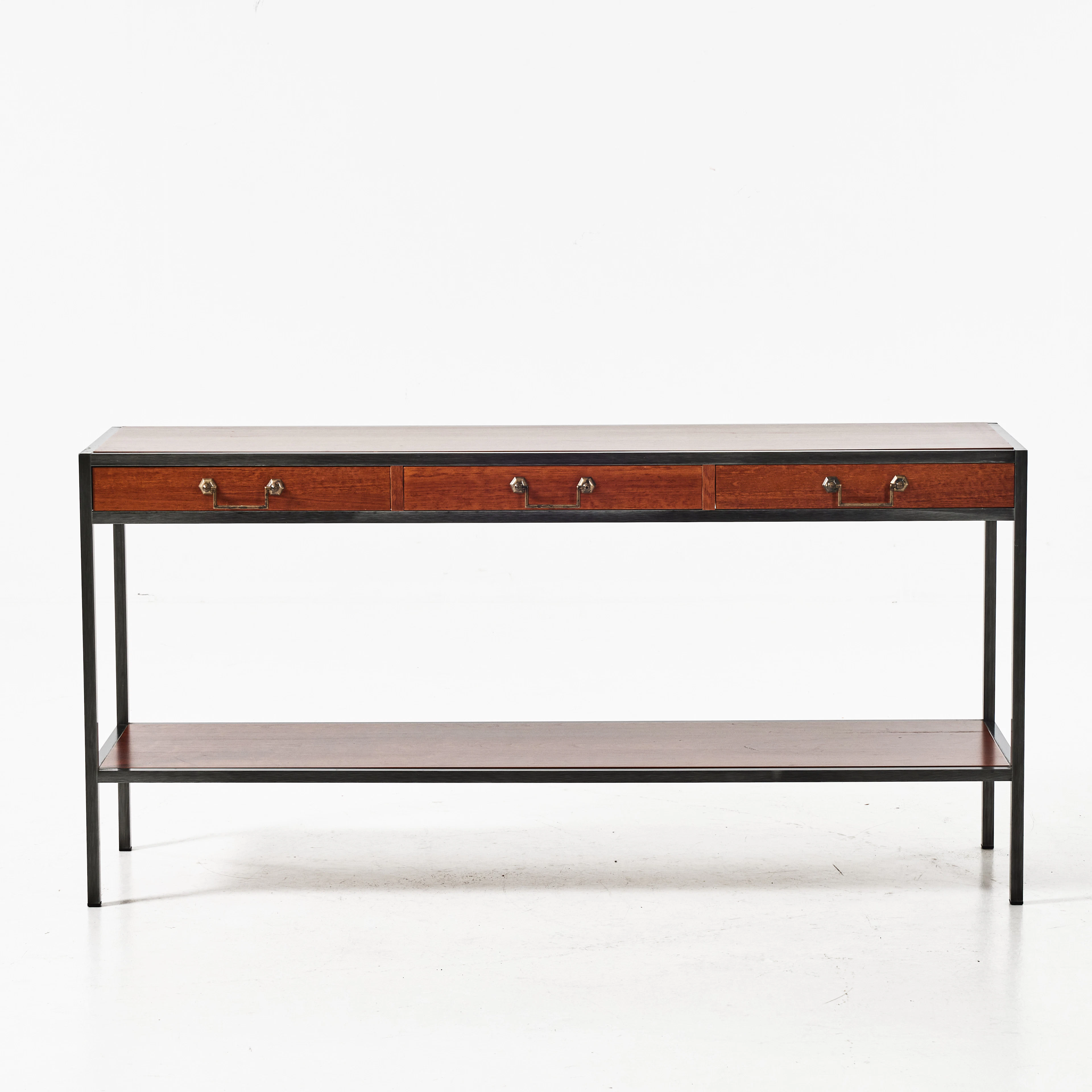 ENGLESSON, sideboard.