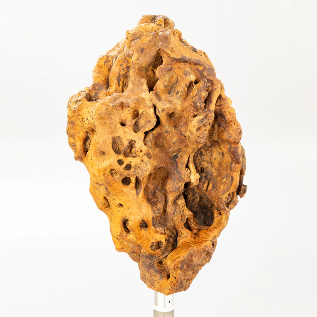 Japanische Holzskulptur.