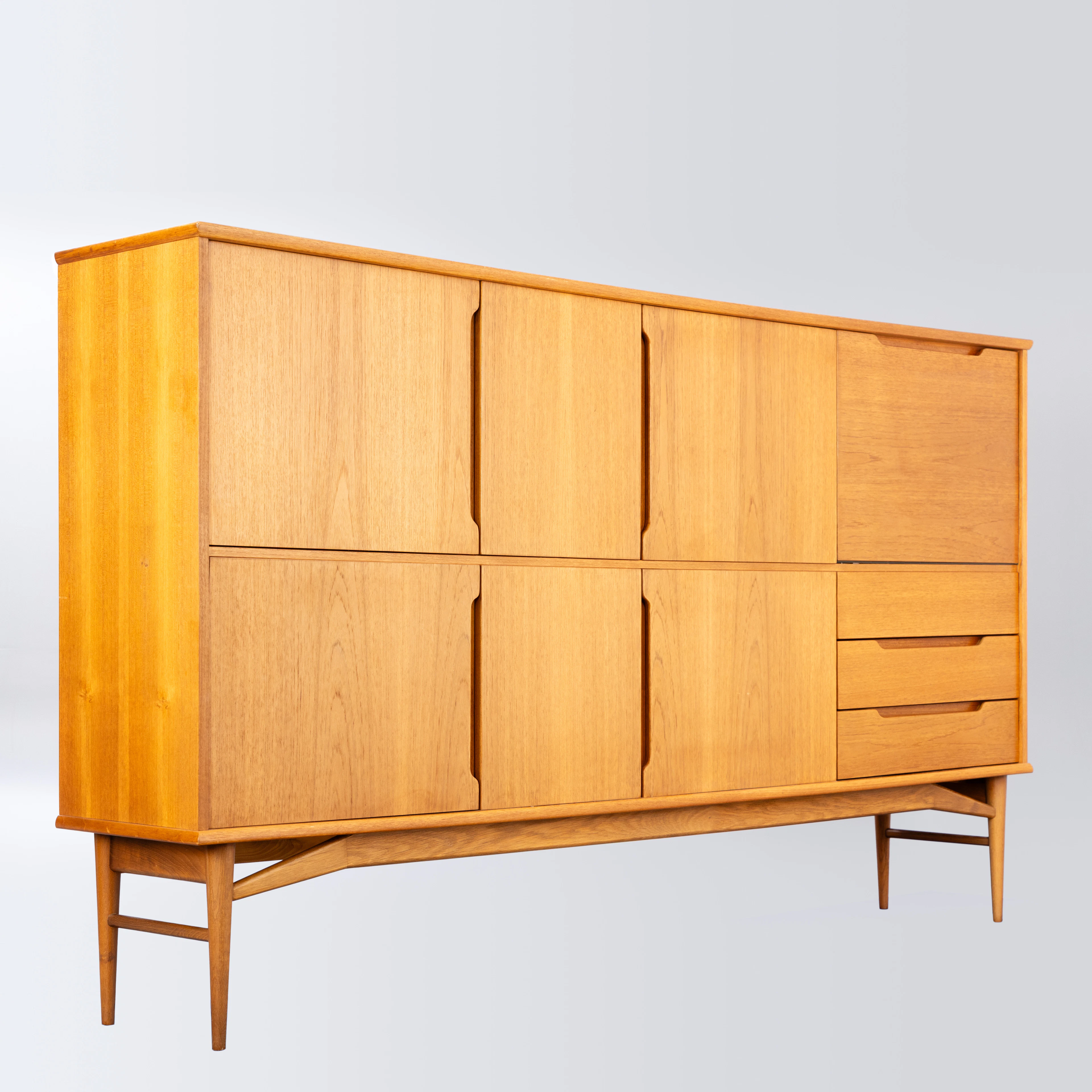 Teak Highboard / Anrichte 'Fredericia', 1967.