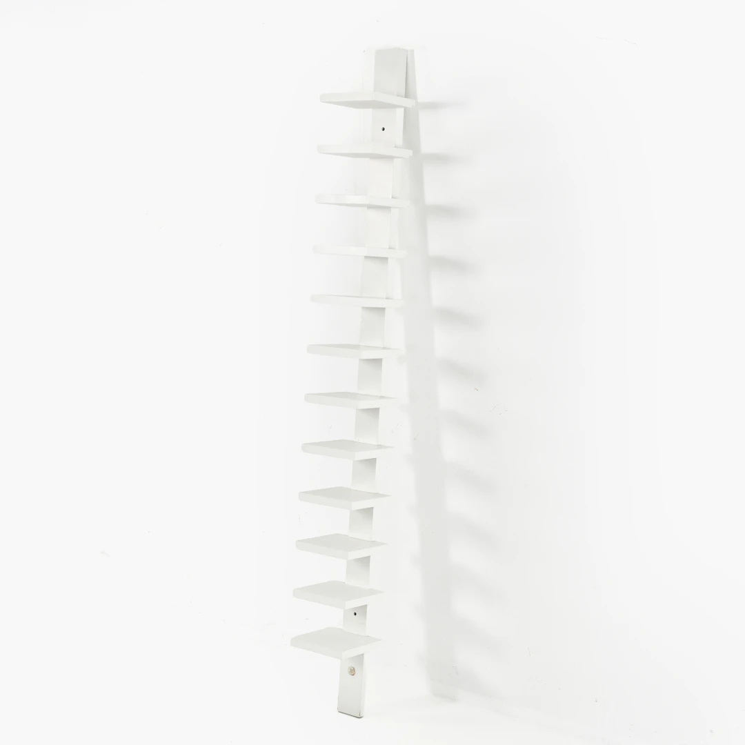 JOHN KANDELL. "Pilaster" hylla, vitmålad bok, Källemo, stämpelmärkt.