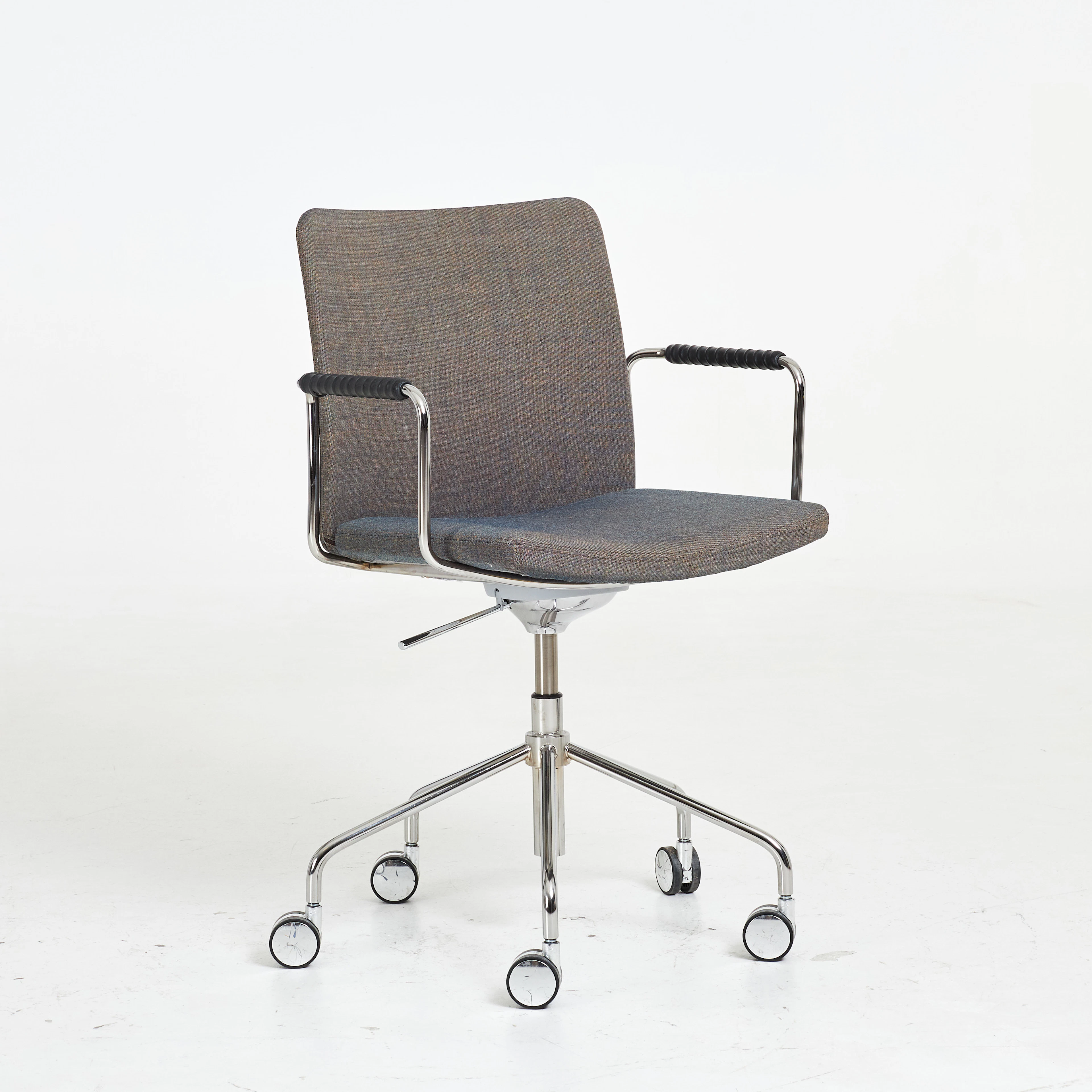BROBERG & RIDDERSTRÅLE. Kontorsstol, "Stella" för Swedese, kromad