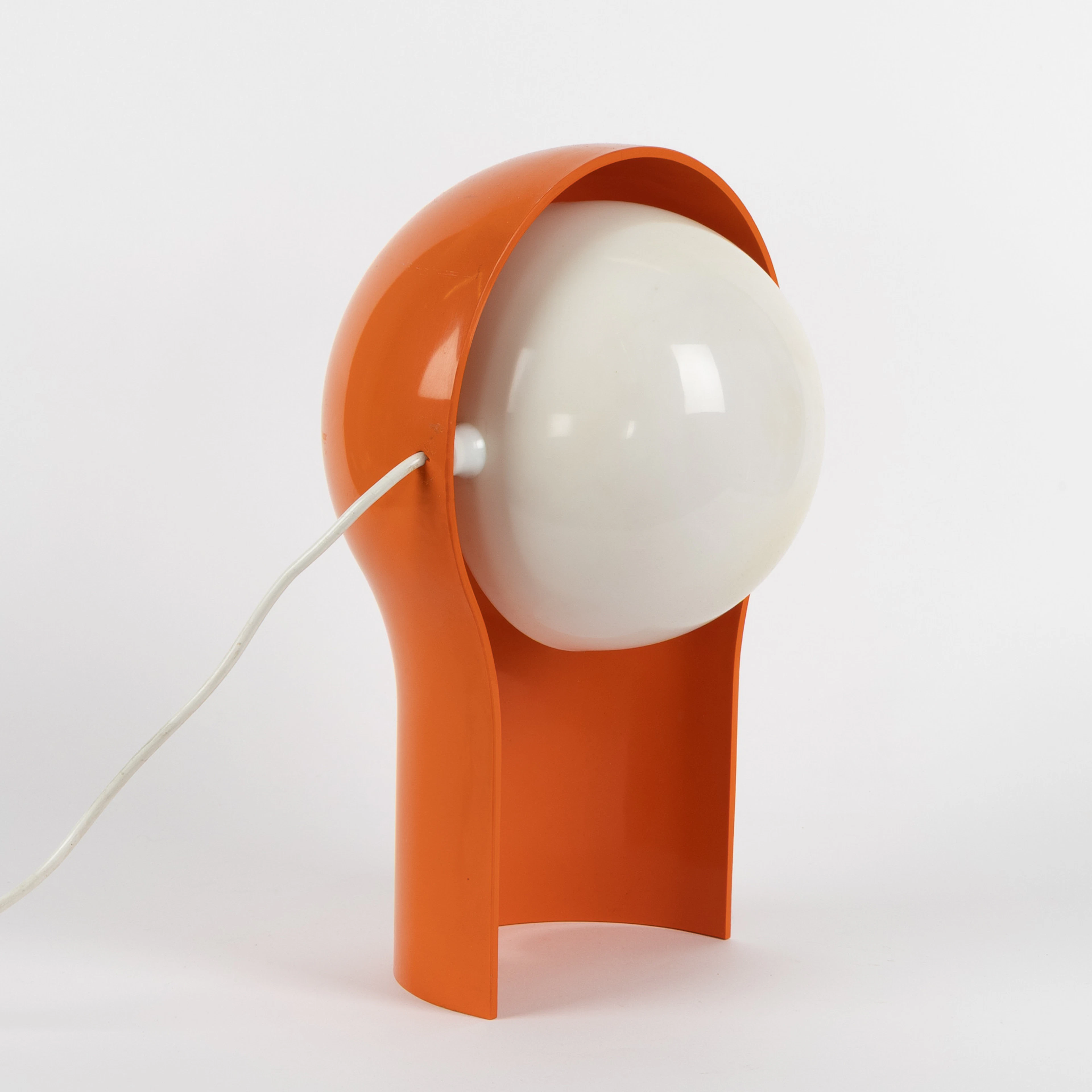 VICO MAGISTRETTI. Bordslampa, "Telegono", Artemide, Italien.