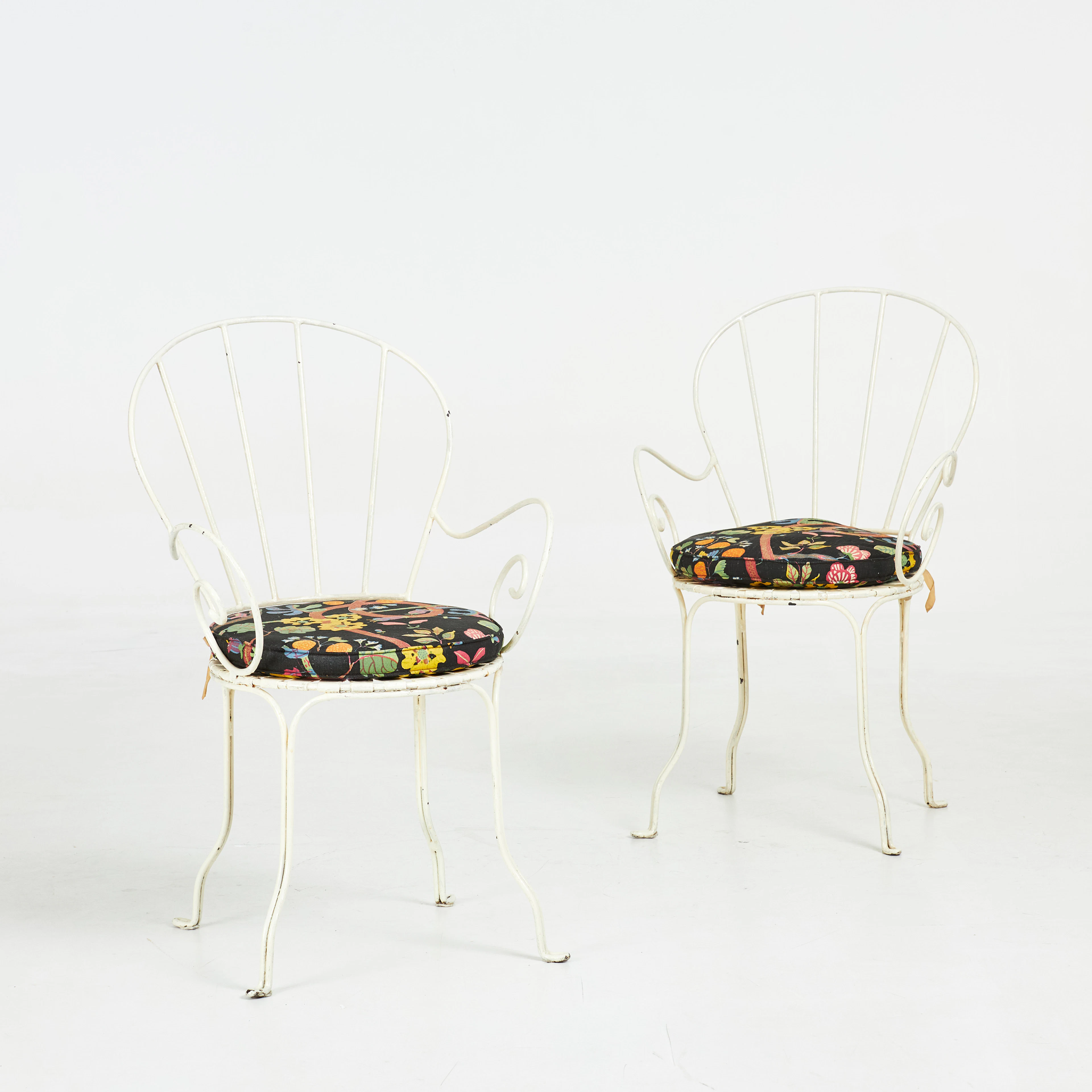 JOSEF FRANK. Caféstolar, 1-par, modell 2032, Firma Svenskt Tenn, stommar