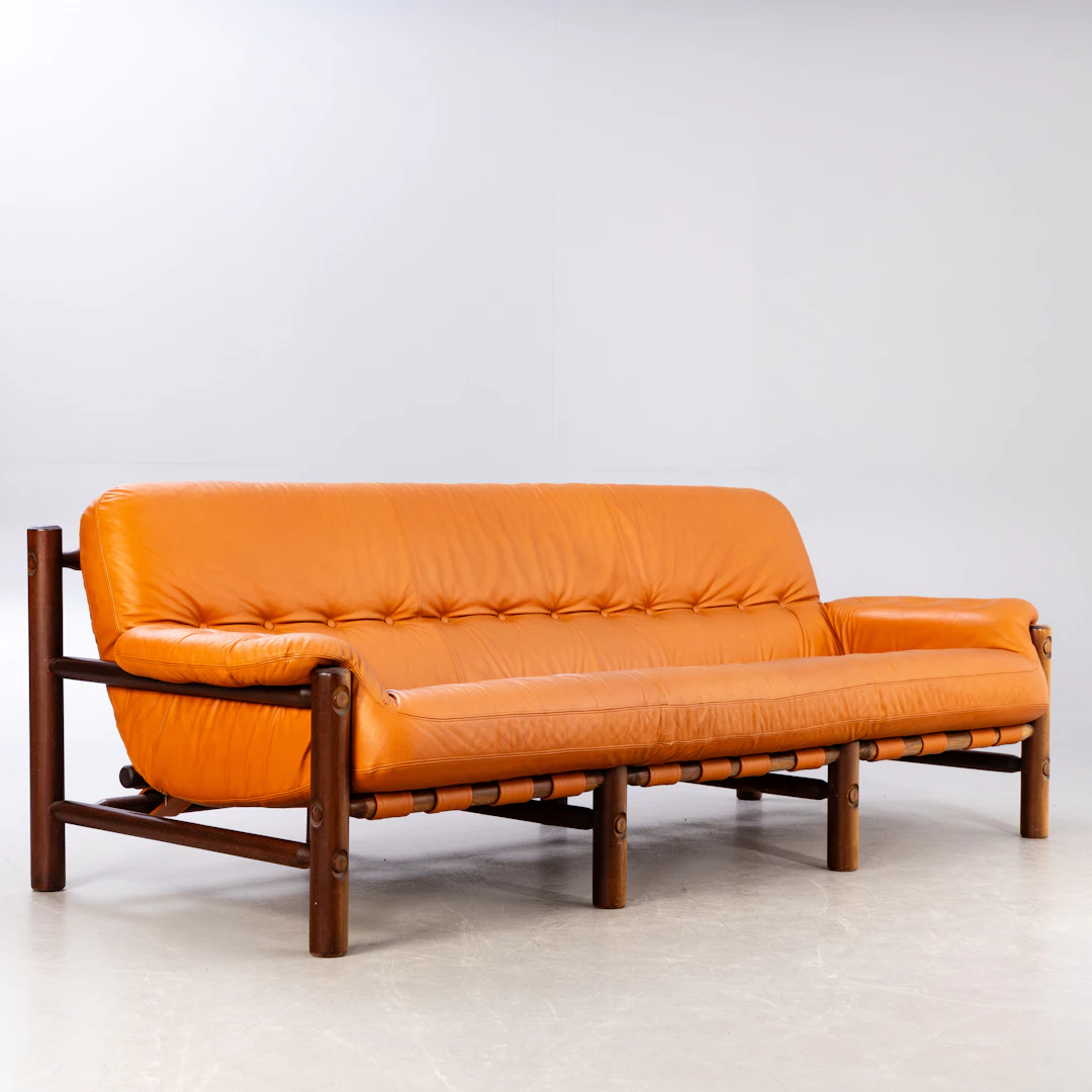 3-Sitzer Sofa in Leder, wohl Brasilien, 1970er Jahre.