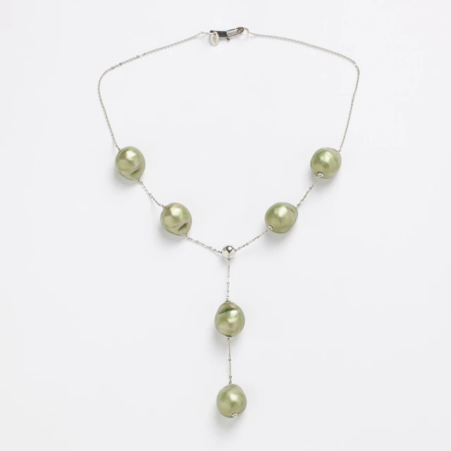 UOVEGIOIE. Collier, 18K vitguld och emalj, Italien, omkring år 2000.