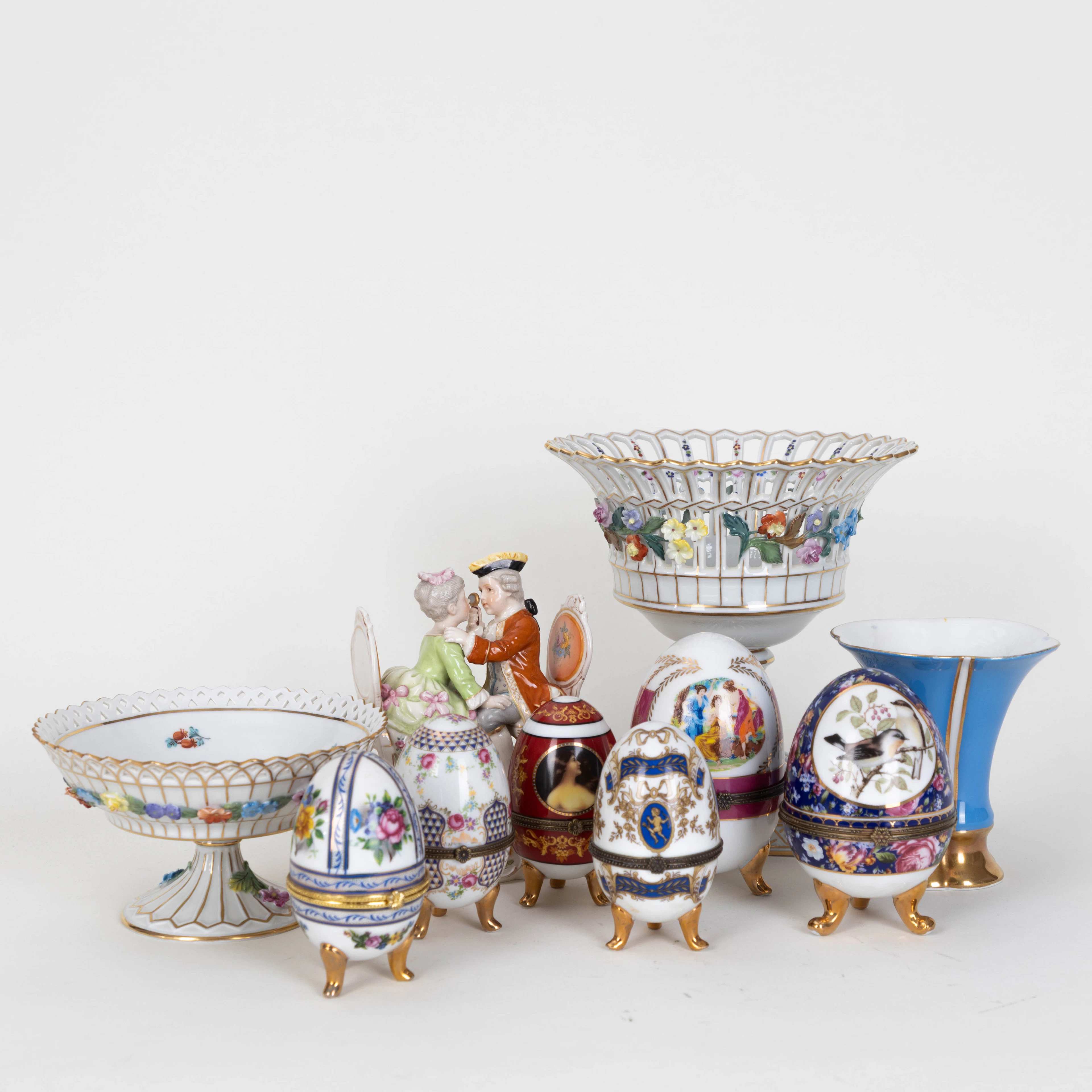 KARL THIEME. Sammlung Porzellan Fußschalen und Schmuckeier, Dresden