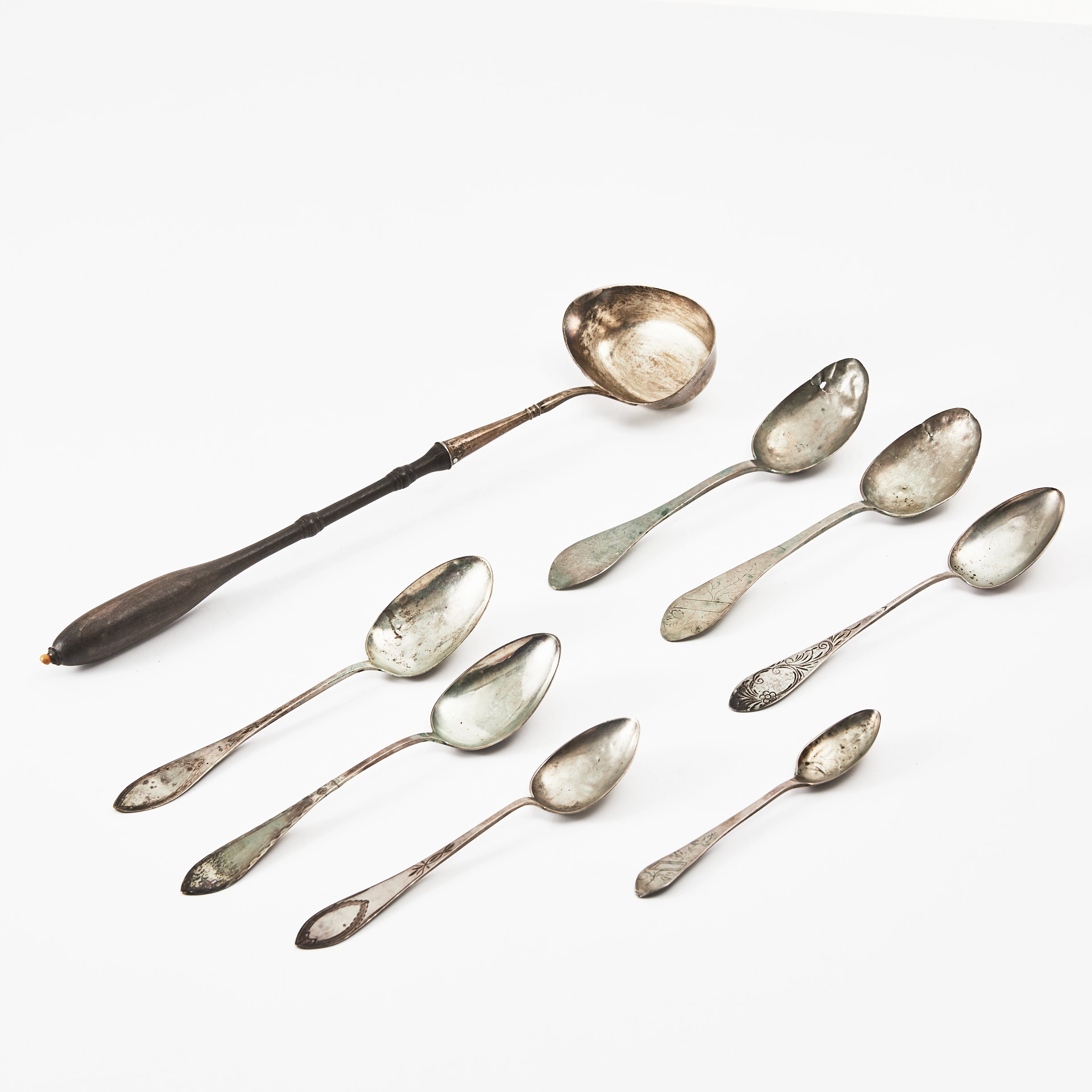 SKEDAR & SOPPSLEV, 7+1 st, silver, 18/1900-tal, soppslev daterad 1868.