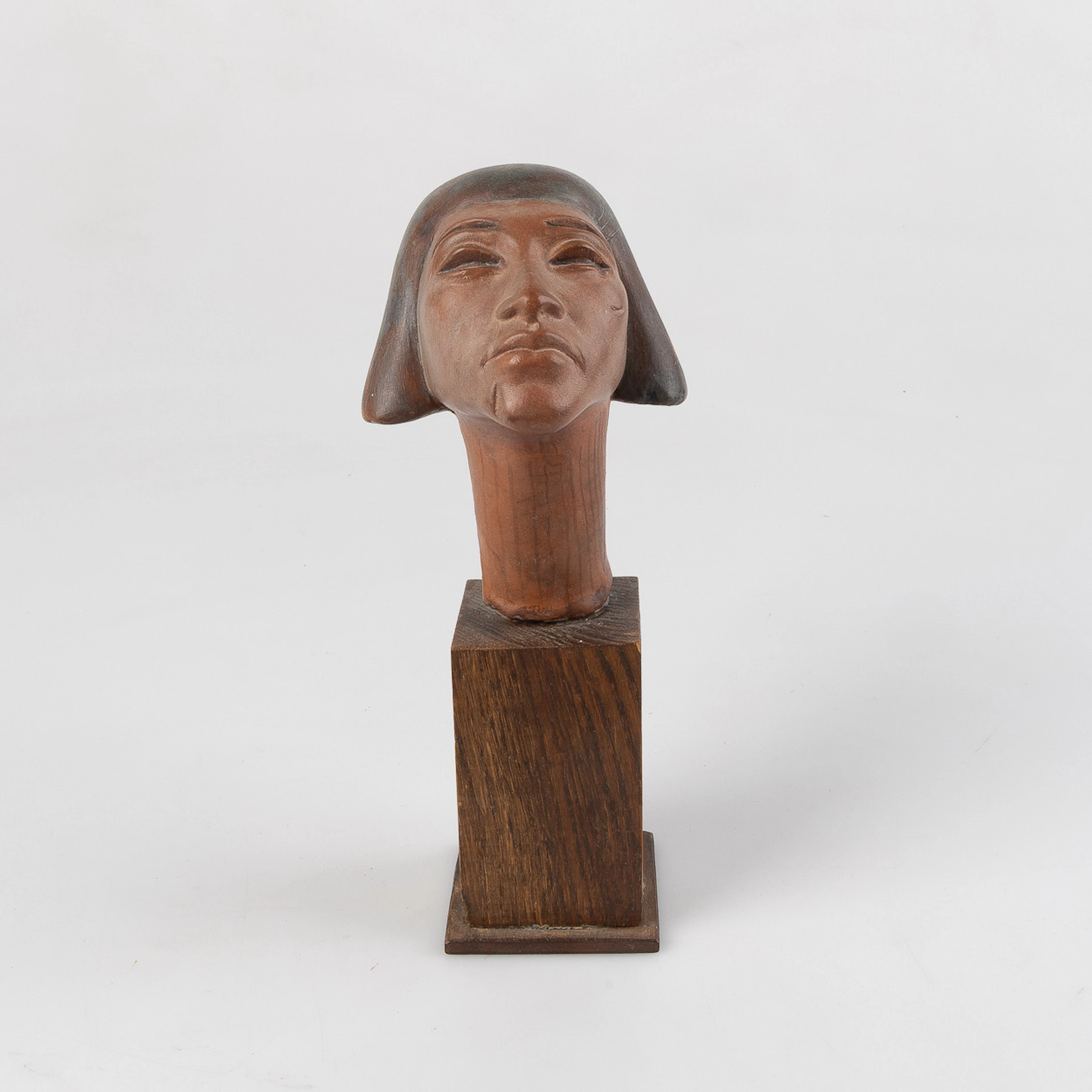 BYST, efter antikens Egypten, musée du louvre, 1900-talets andra hälft.