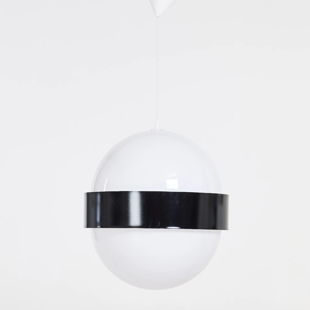 UNO & ÖSTEN KRISTIANSSON. TAKLAMPA, "Globo ring", Luxus, Vittsjö.
