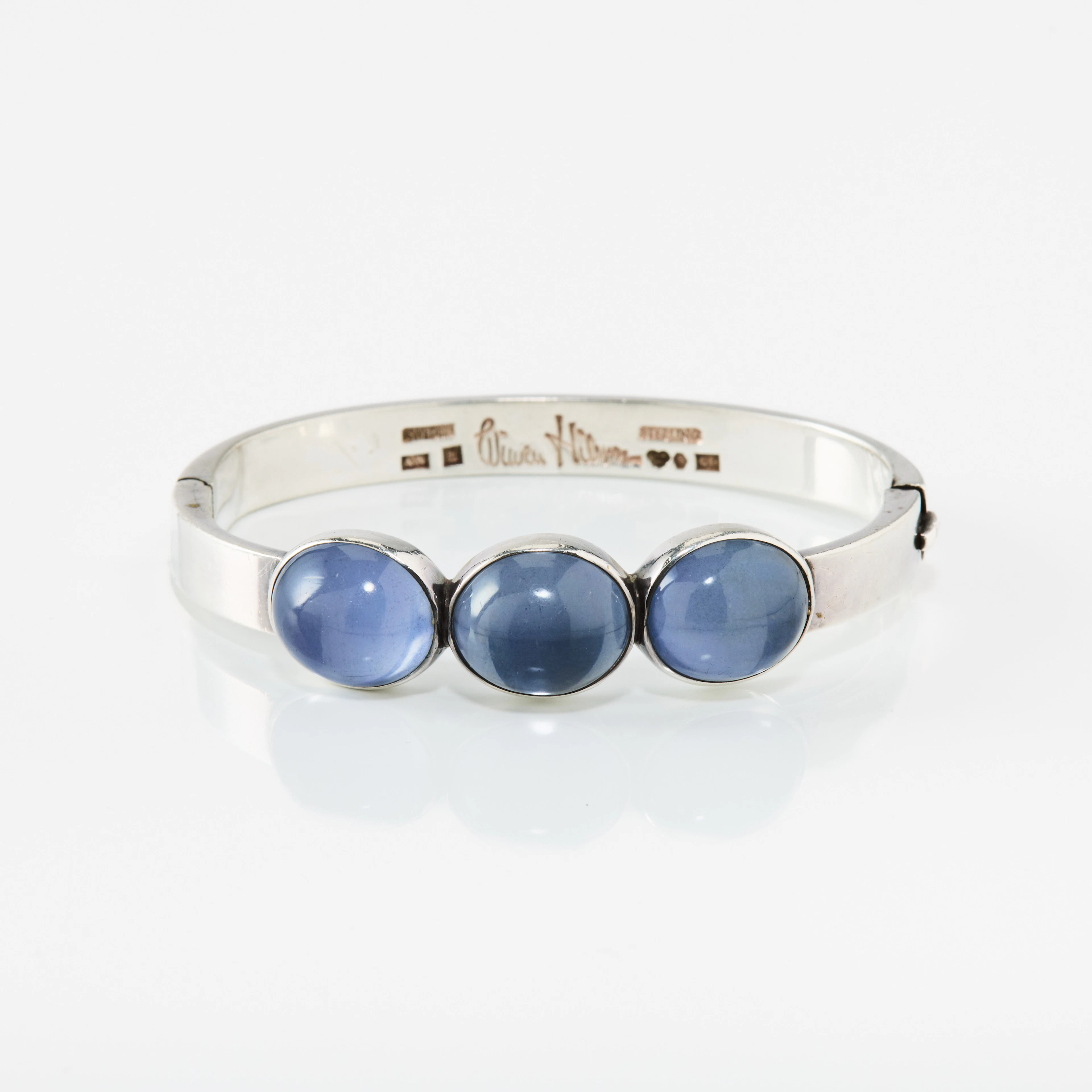 WIWEN NILSSON. Armring, sterlingsilver och stjärnmånsten, Lund 1953.