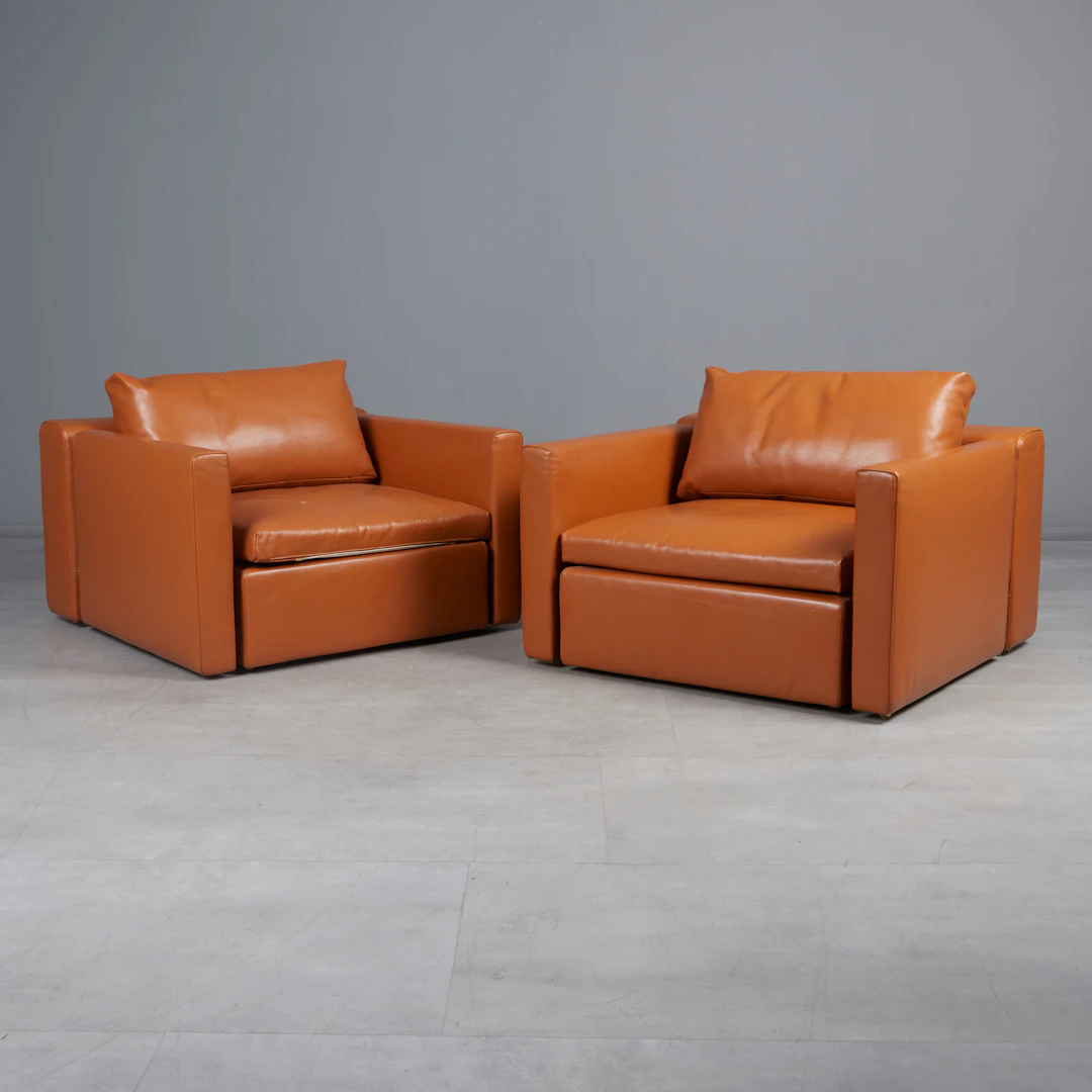 MOROSO, Paar Sessel / Lounge Chairs, Leder, 21. Jahrhundert, Italien. (2).