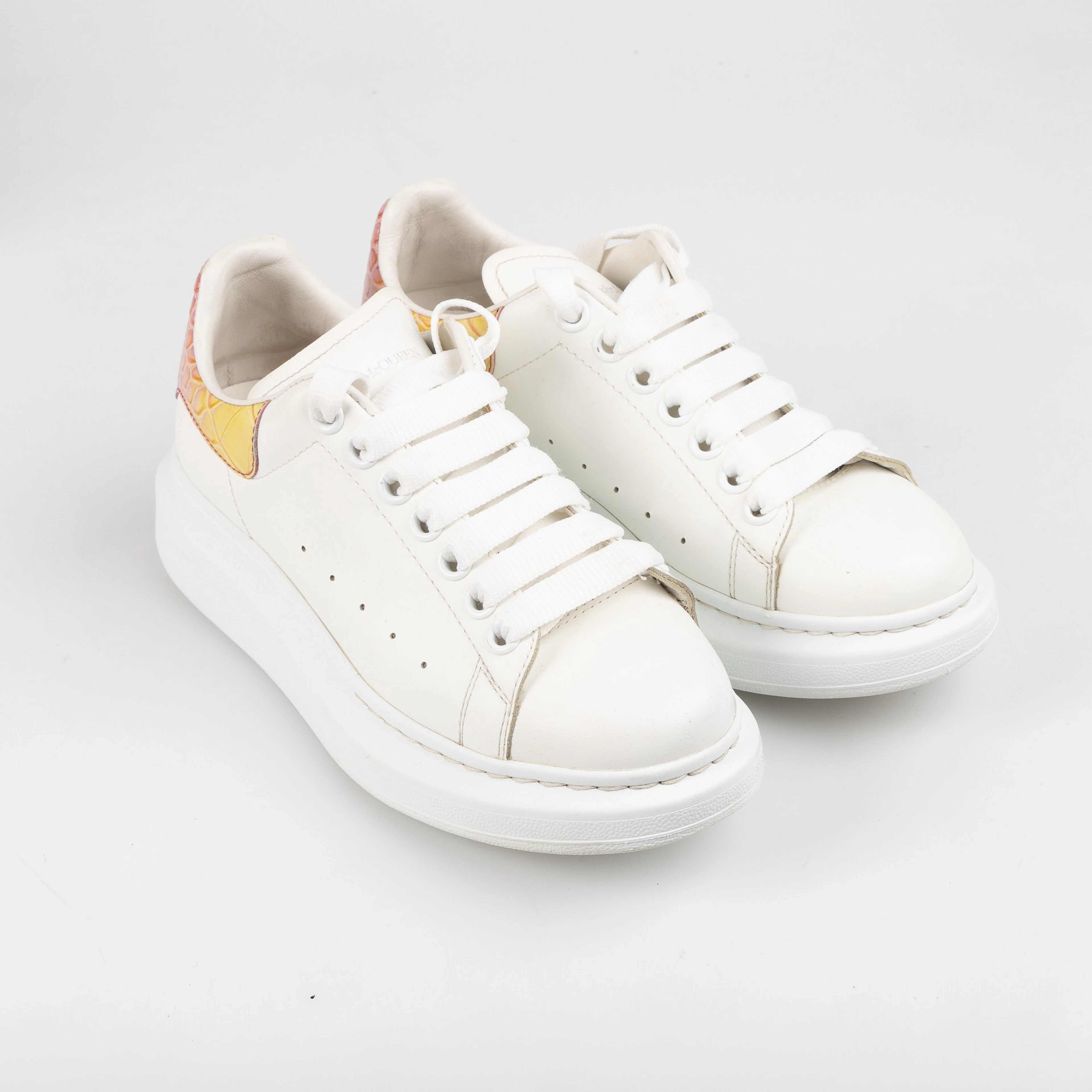 SKOR, Alexander McQueen, "Larry", storl 38.