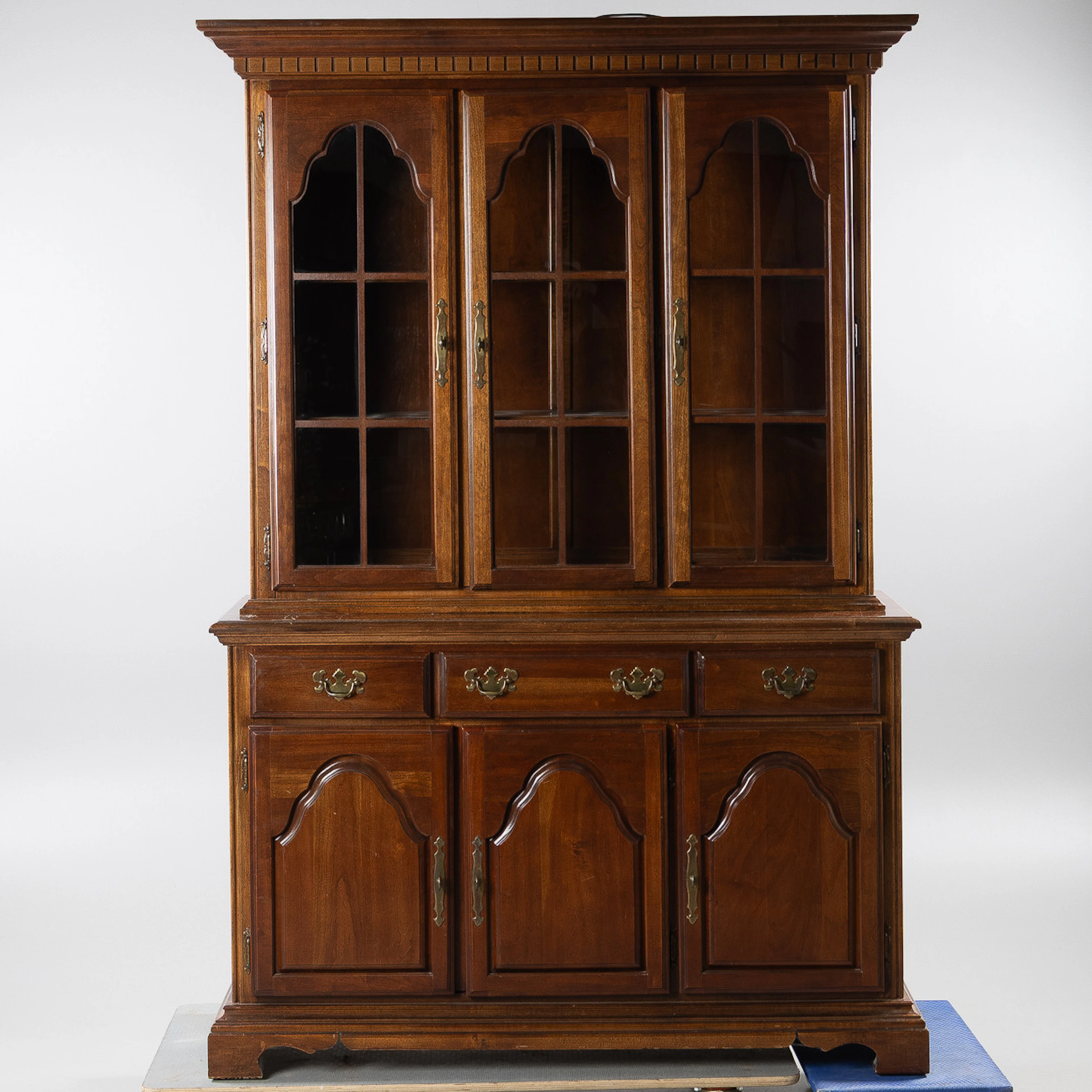 VITRINSKÅP, 2-delat, American Drew Furniture, 1900-talets senare del.