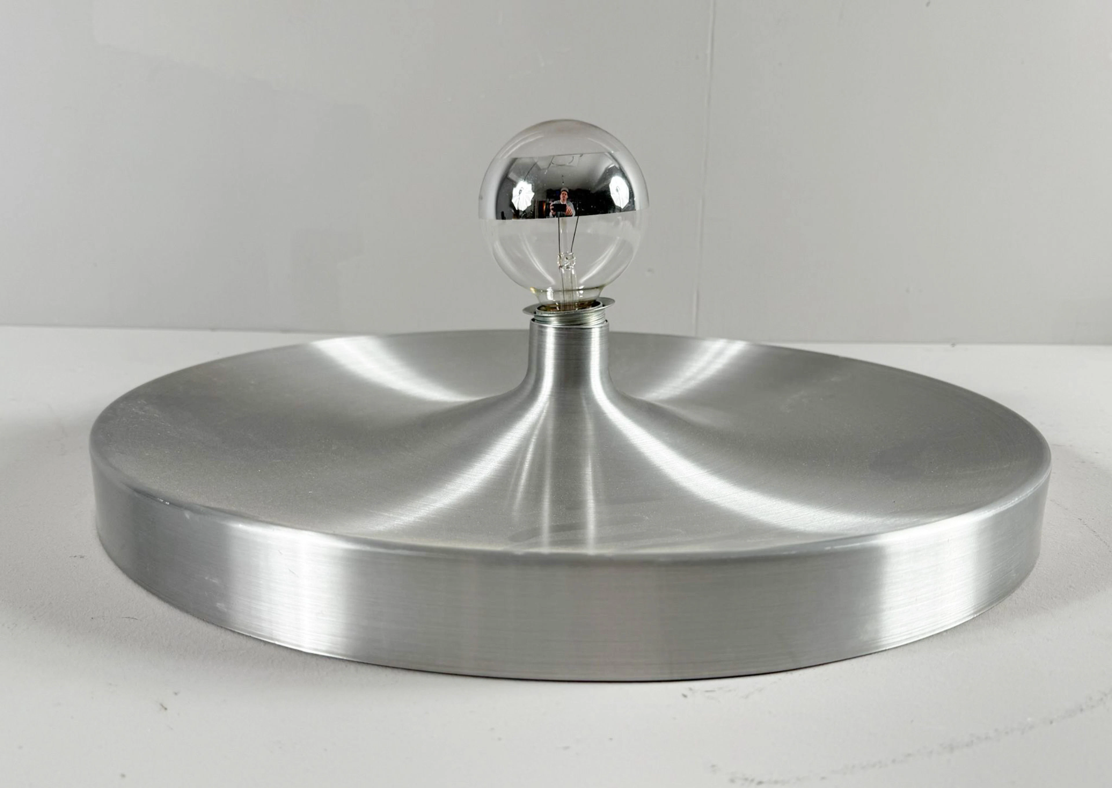 CHARLOTTE PERRIAND. für Les Arcs, Große Space Age Wand- / Deckenleuchte