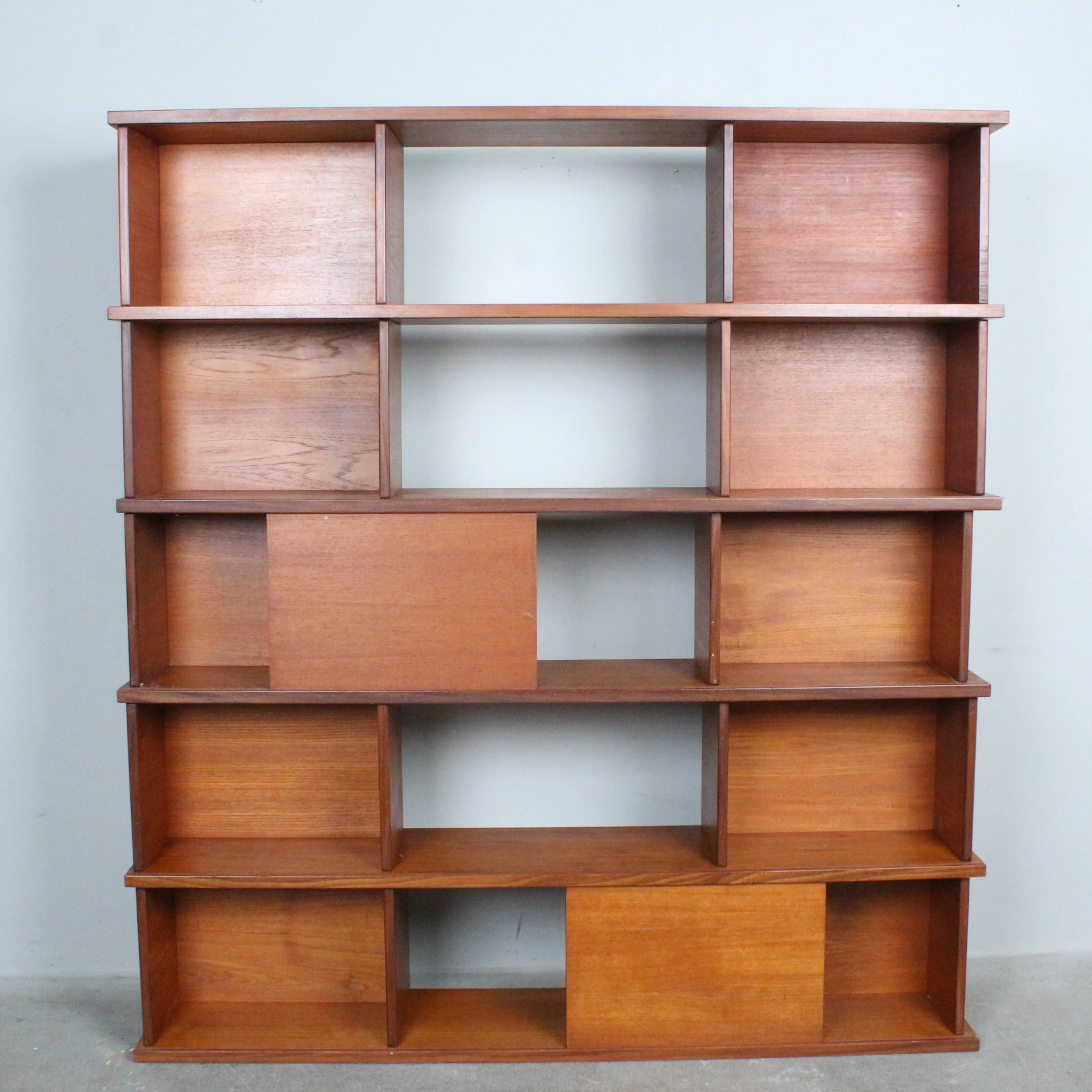 ILMARI TAPIOVAARA (1914-1999). für Asko , Bücherregal, Teakfurnier