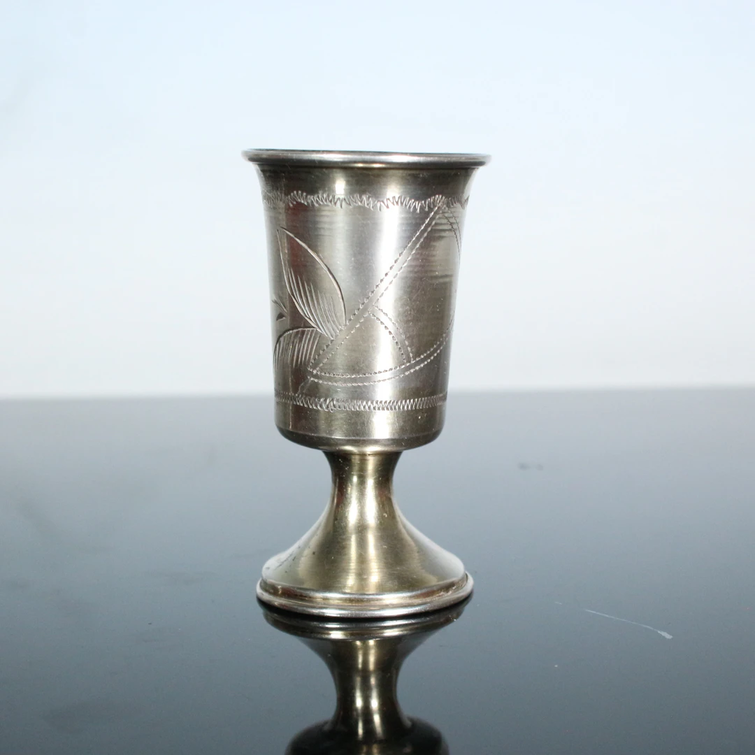 Schnapsbecher/Wodkabecher, 84 Zolotnik/ 875er. Um 1894 bis 1927, Russland.