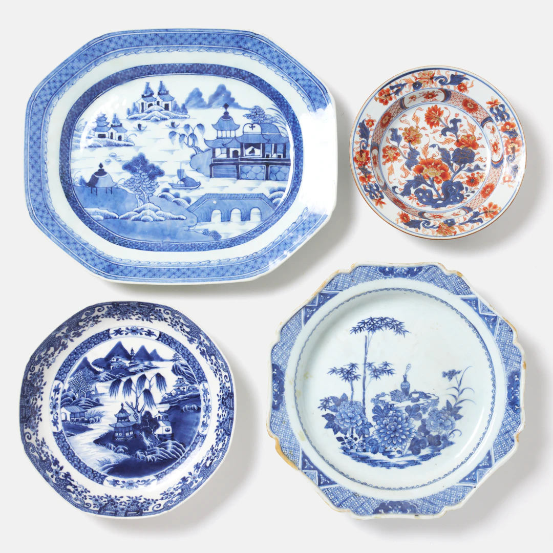 TALLRIK samt FAT. 4 delar, porslin, Kina, 1700-tal/1800-tal.