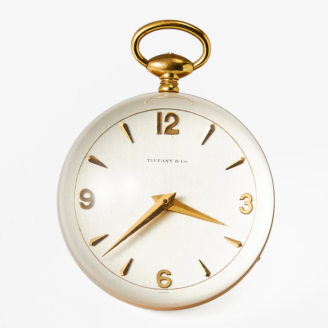 TIFFANY & CO, bordsur och brevpress, 80 x 72 (108) mm, gulmetall/plexiglas