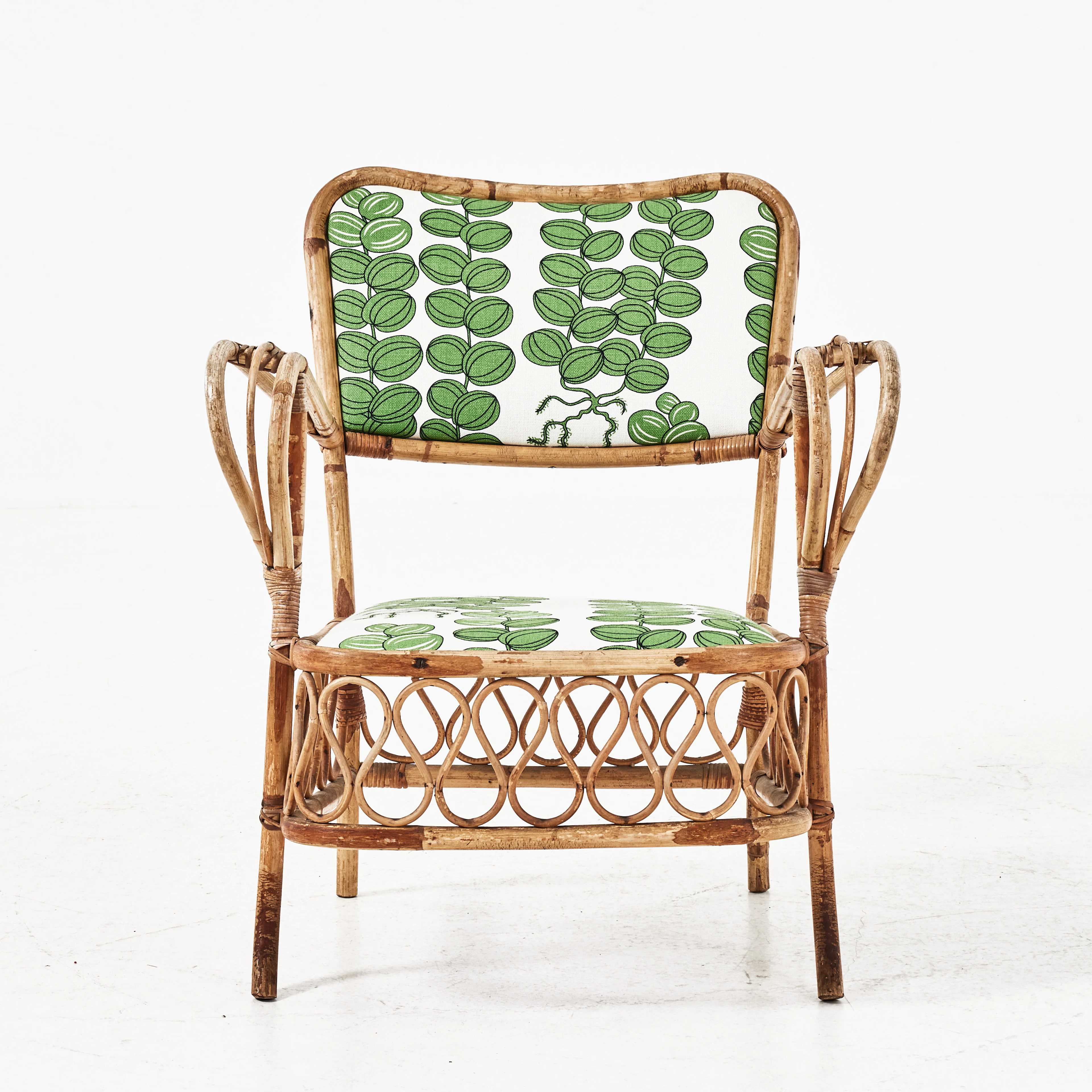 ROTTINGFÅTÖLJ, 1900-talets senare hälft, sits och rygg klädda i textil