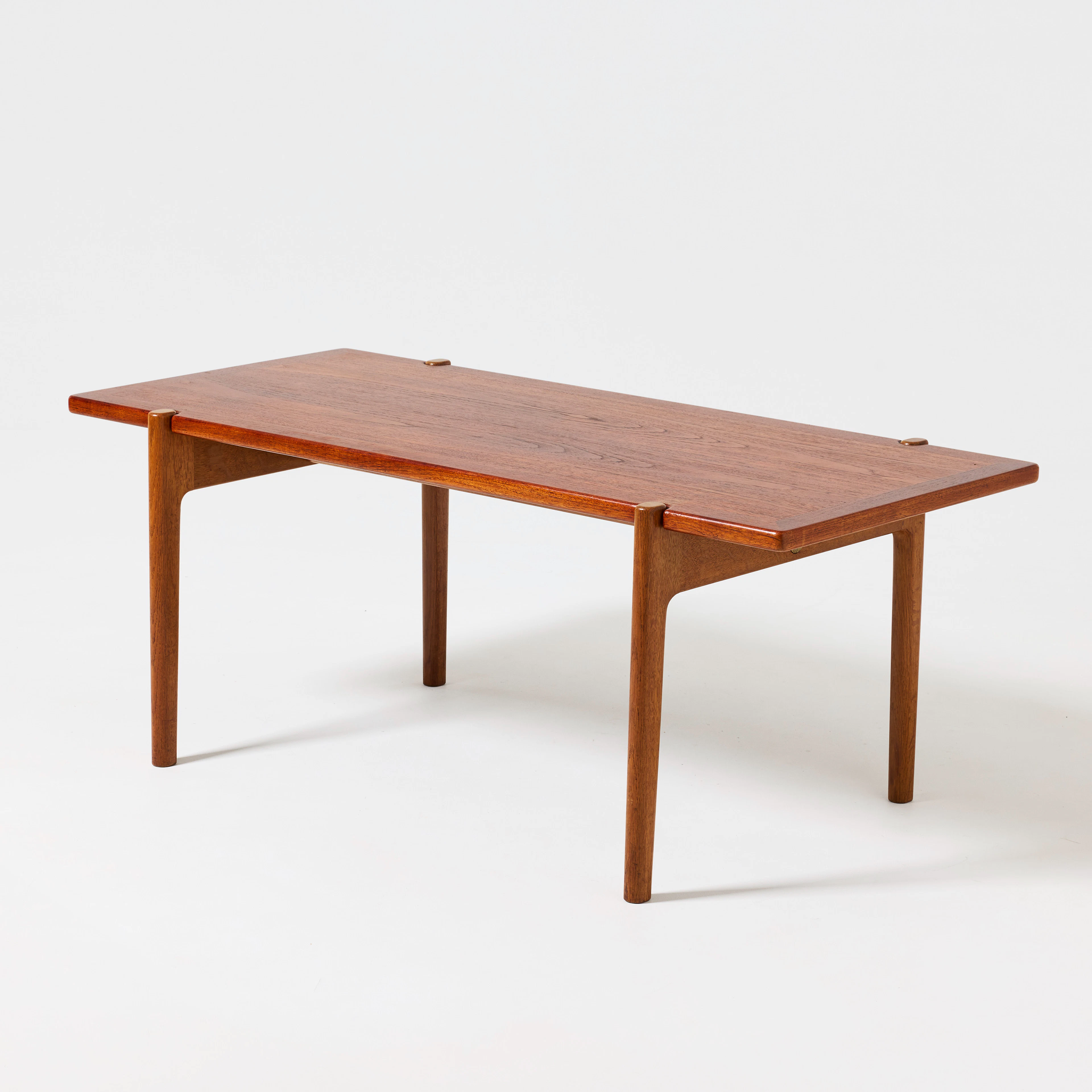 HANS J WEGNER. Soffbord, Johannes Hansen, modell JH575, Danmark 1950-tal