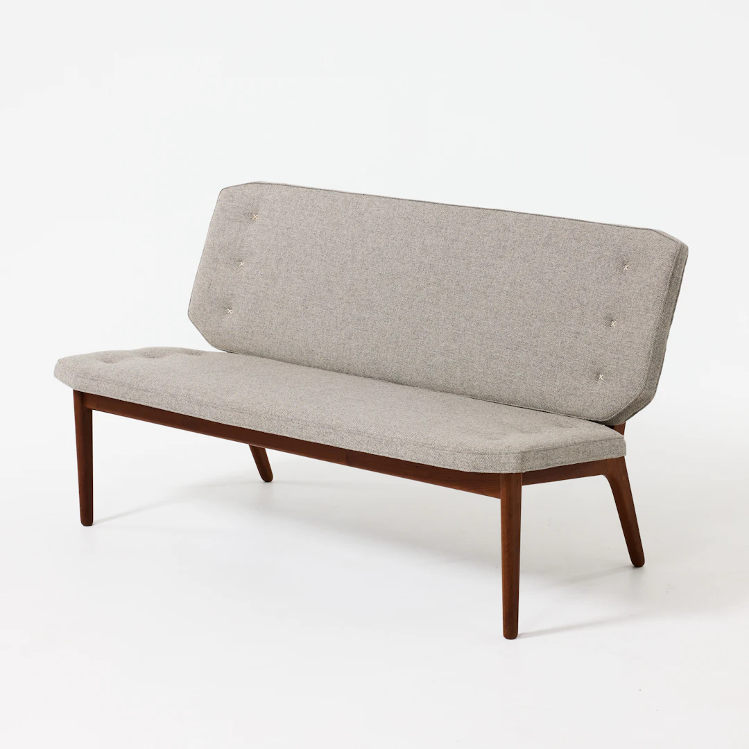 TOVE KINDT-LARSEN. Soffa, H. Skøtt-Jensen, Danmark 1950-tal, teak