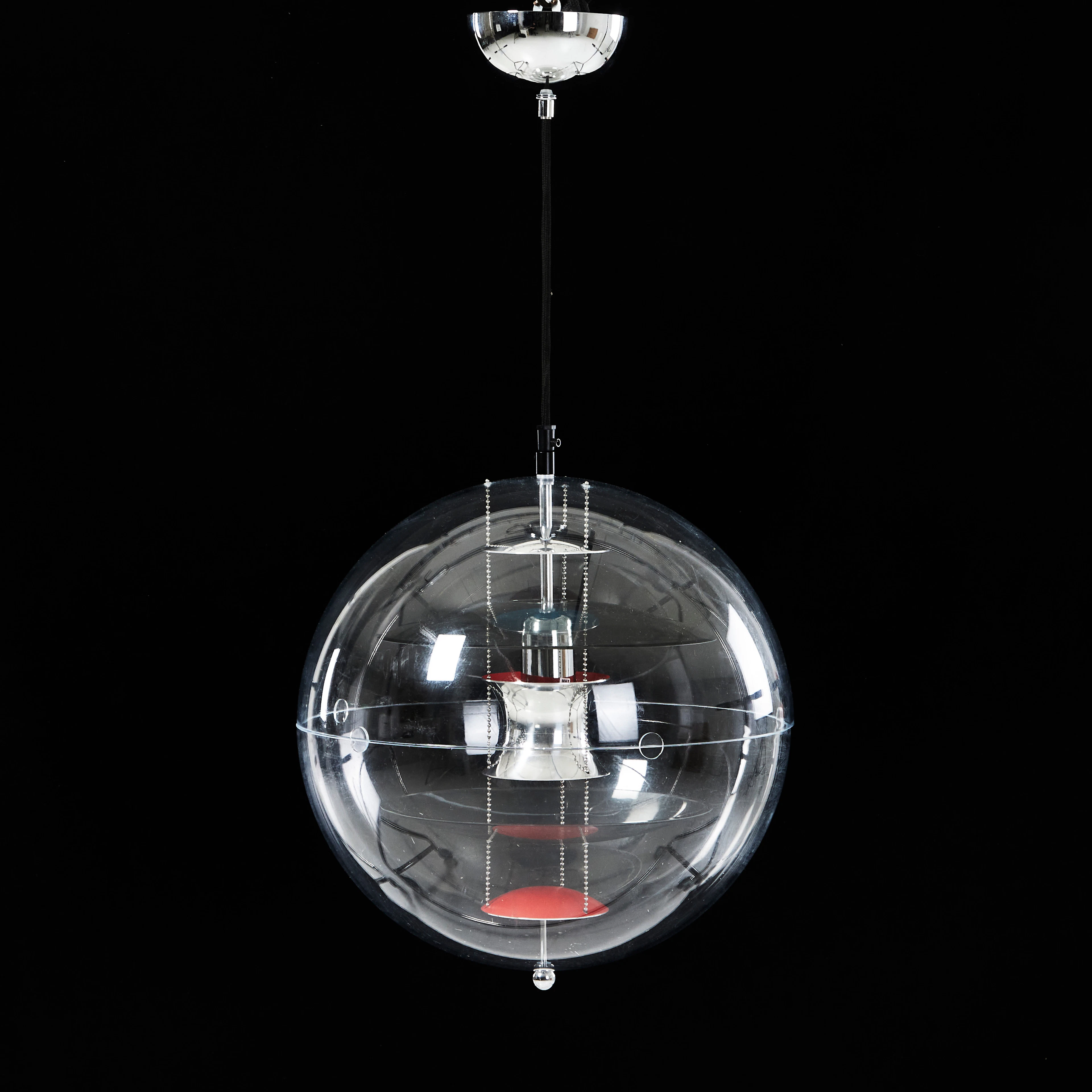 VERNER PANTON. Taklampa, "VP Globe", Louis Poulsen, Danmark, modellen