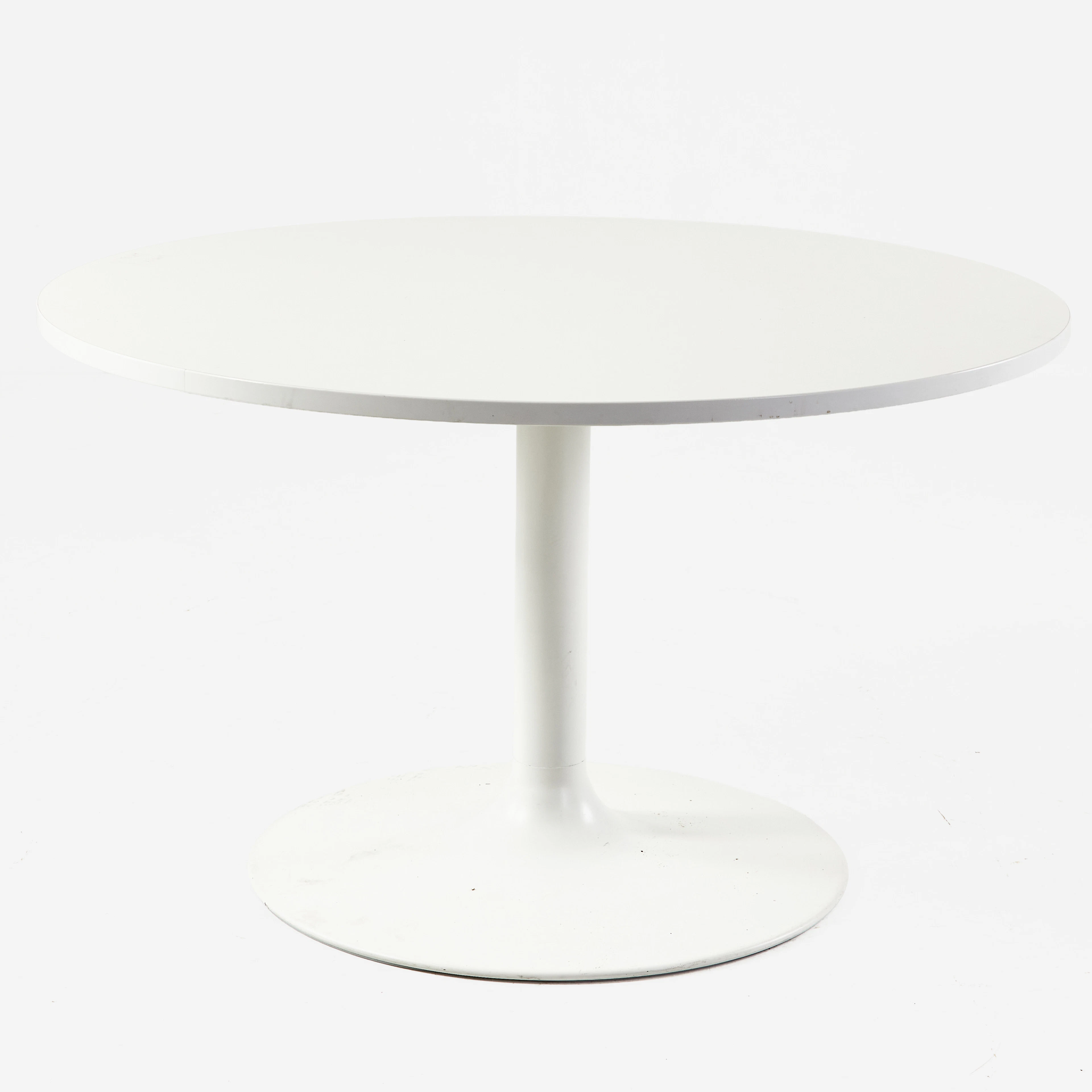 JOHANSSON DESIGN. Bord "Venus", pelarfot med skiva av laminat.