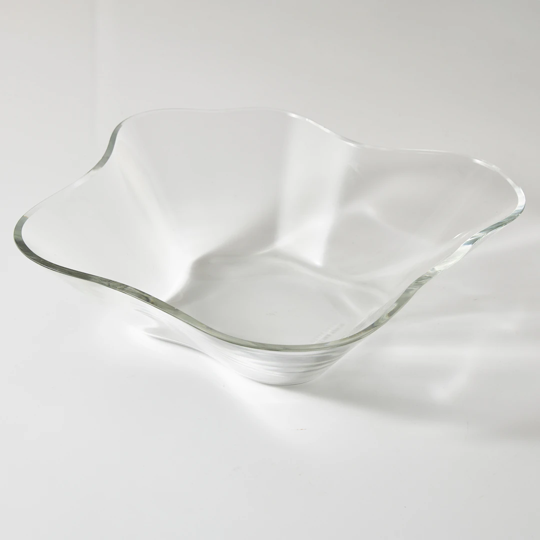 ALVAR AALTO. "Blomma", skål, Iittala, Finland, klarglas.