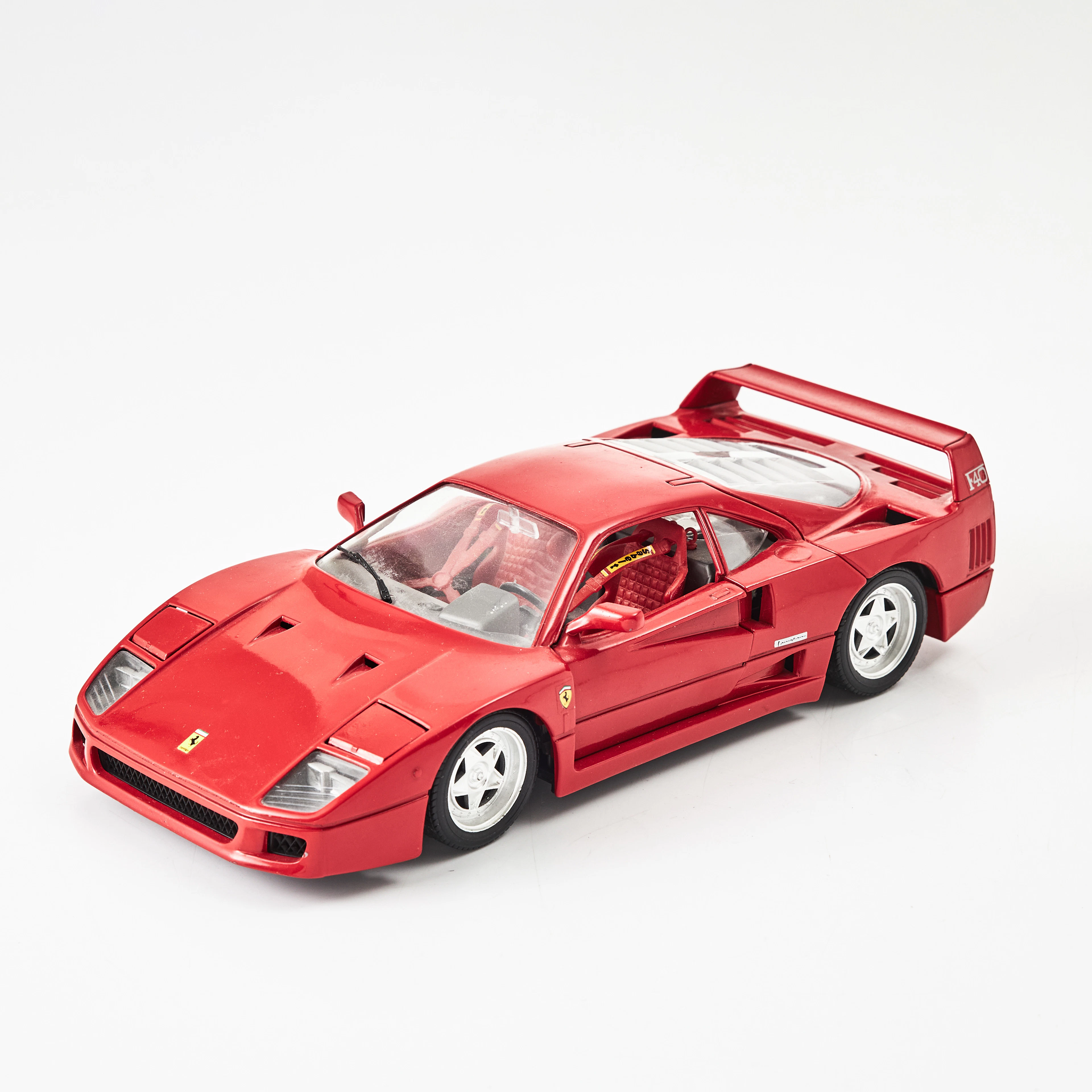 MODELLBIL, Ferrari F40, skala 1:18, Tonka, Polistil, Italien 1980/90-tal.