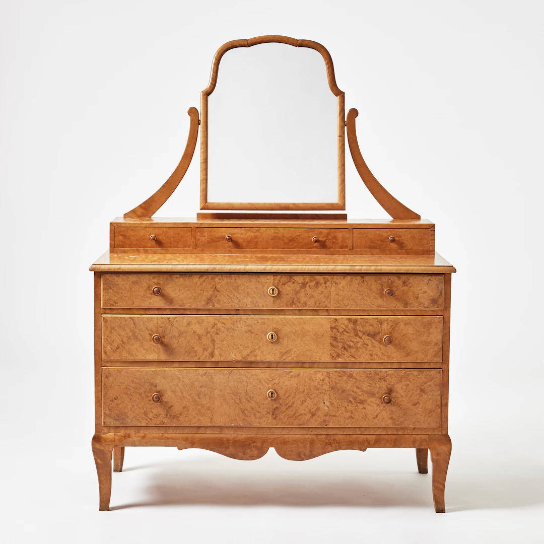CARL MALMSTEN. Spegelbyrå, byrå, 1920-tal, Swedish Grace, björk.