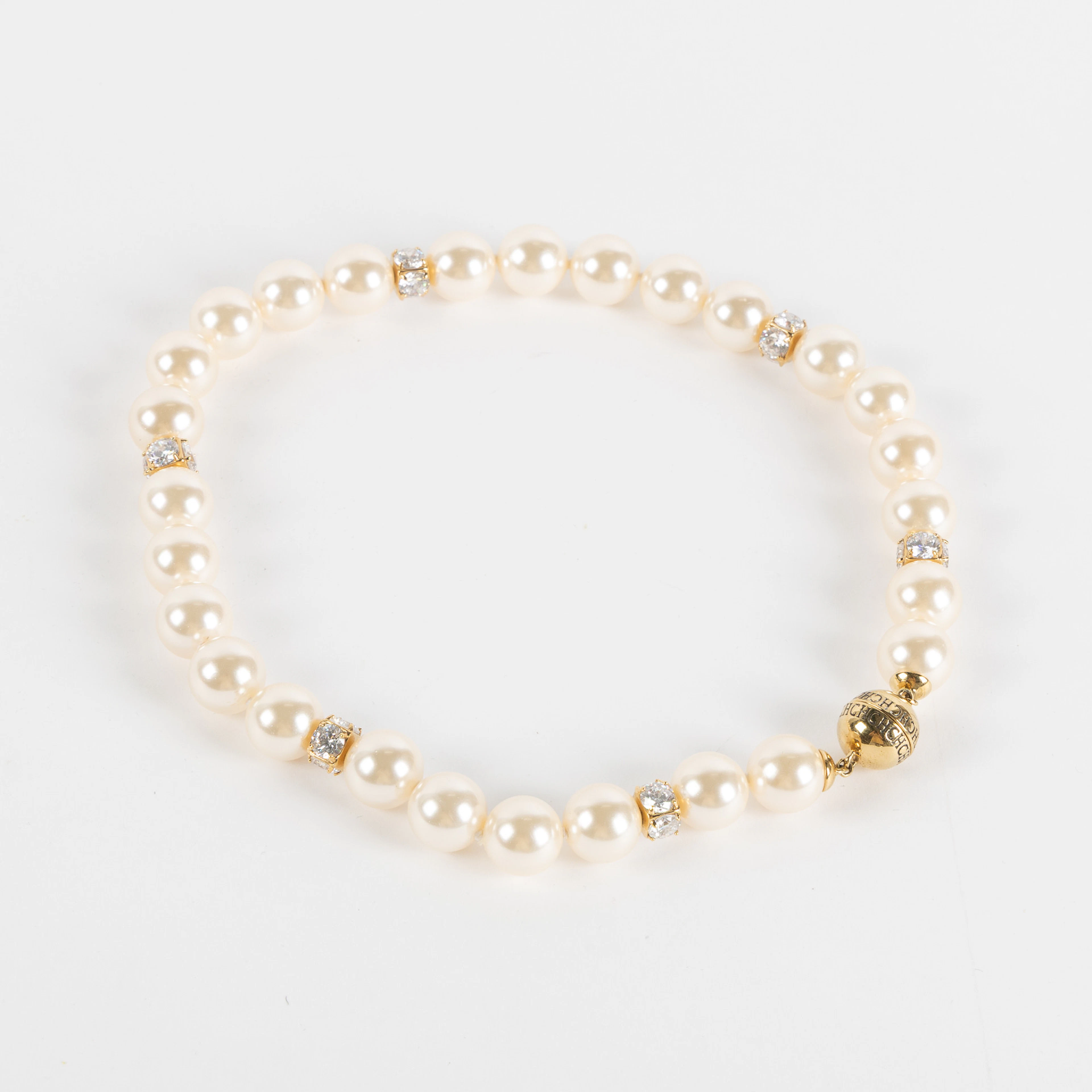 CAROLINA HERRERA, Collier.