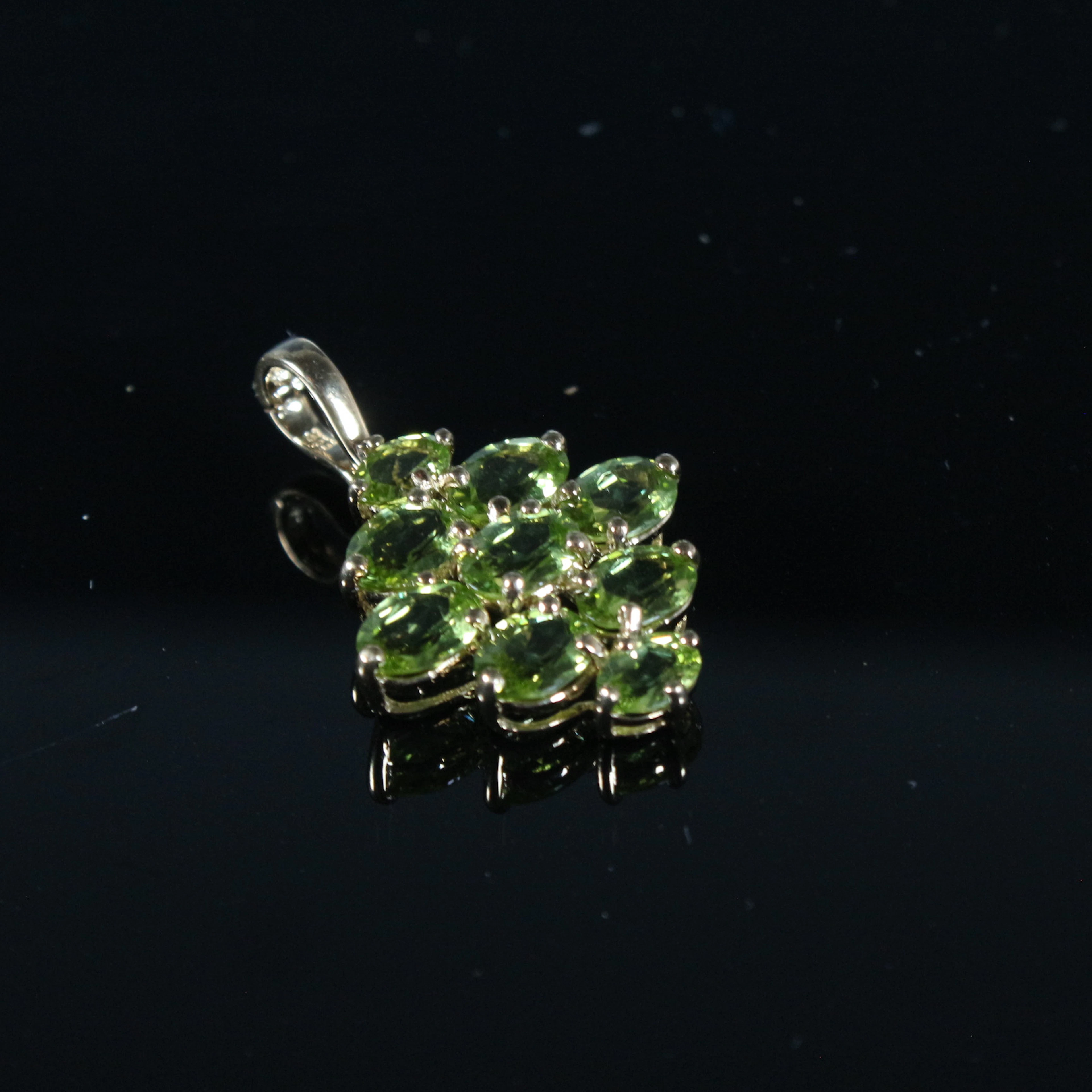 Peridot-Anhänger, 333er.