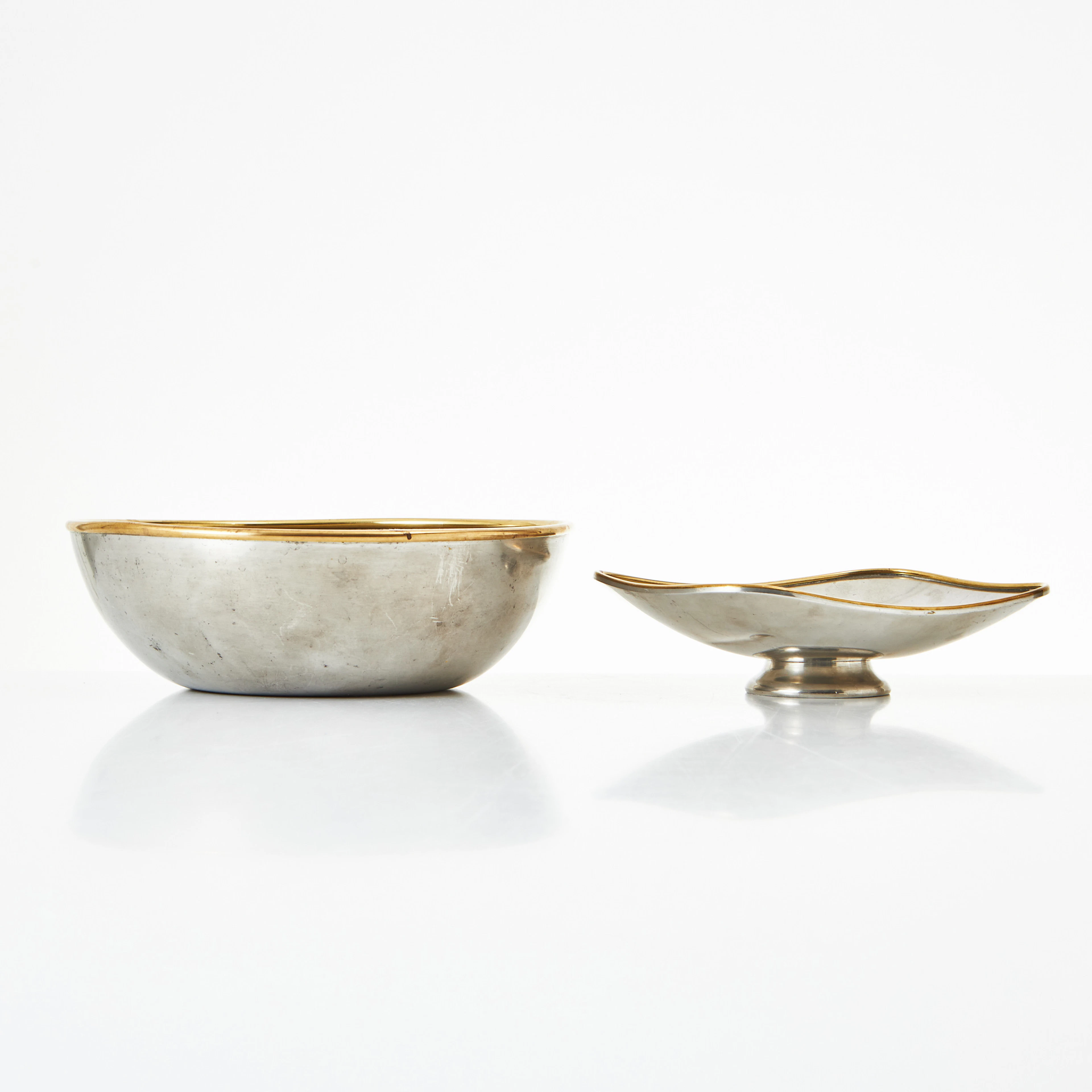 FAT PÅ FOT, design Nils Fougstedt, SKÅL, tenn med mässingskanter