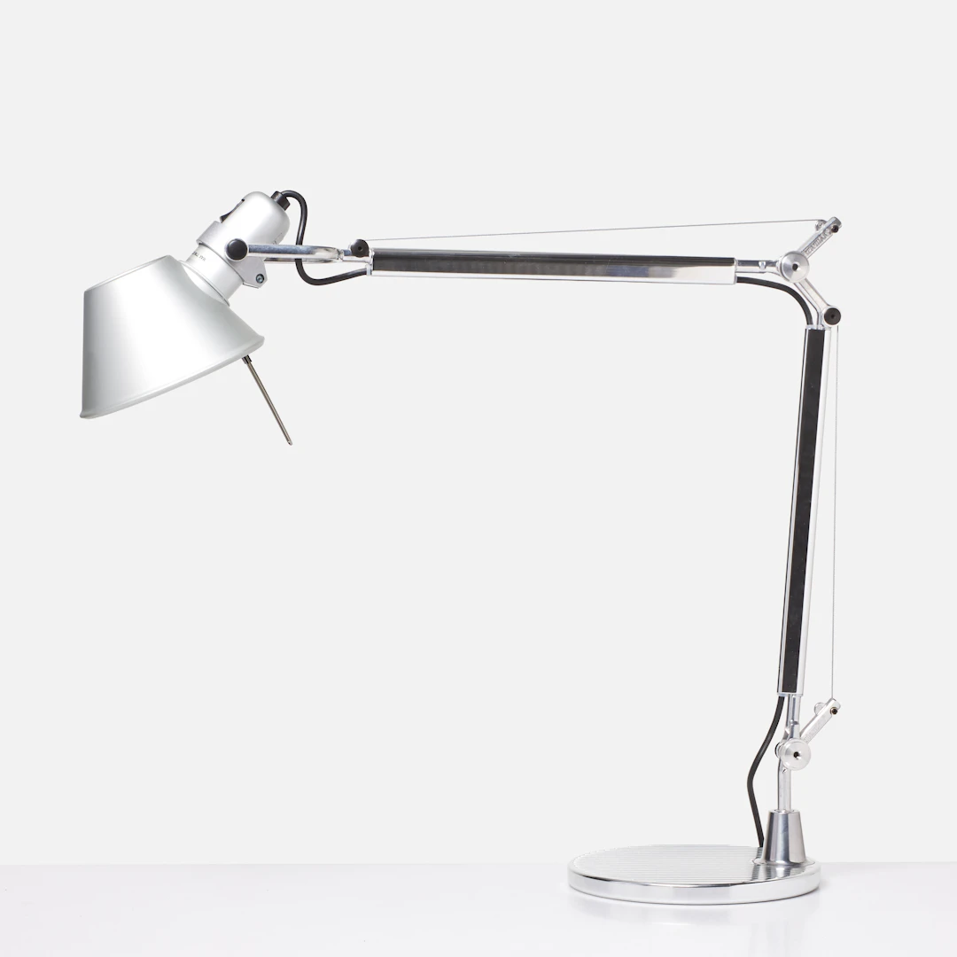 MICHELE DE LUCCHI & GIANCARLO FASSINA. Bordslampa, "Tolomeo", för