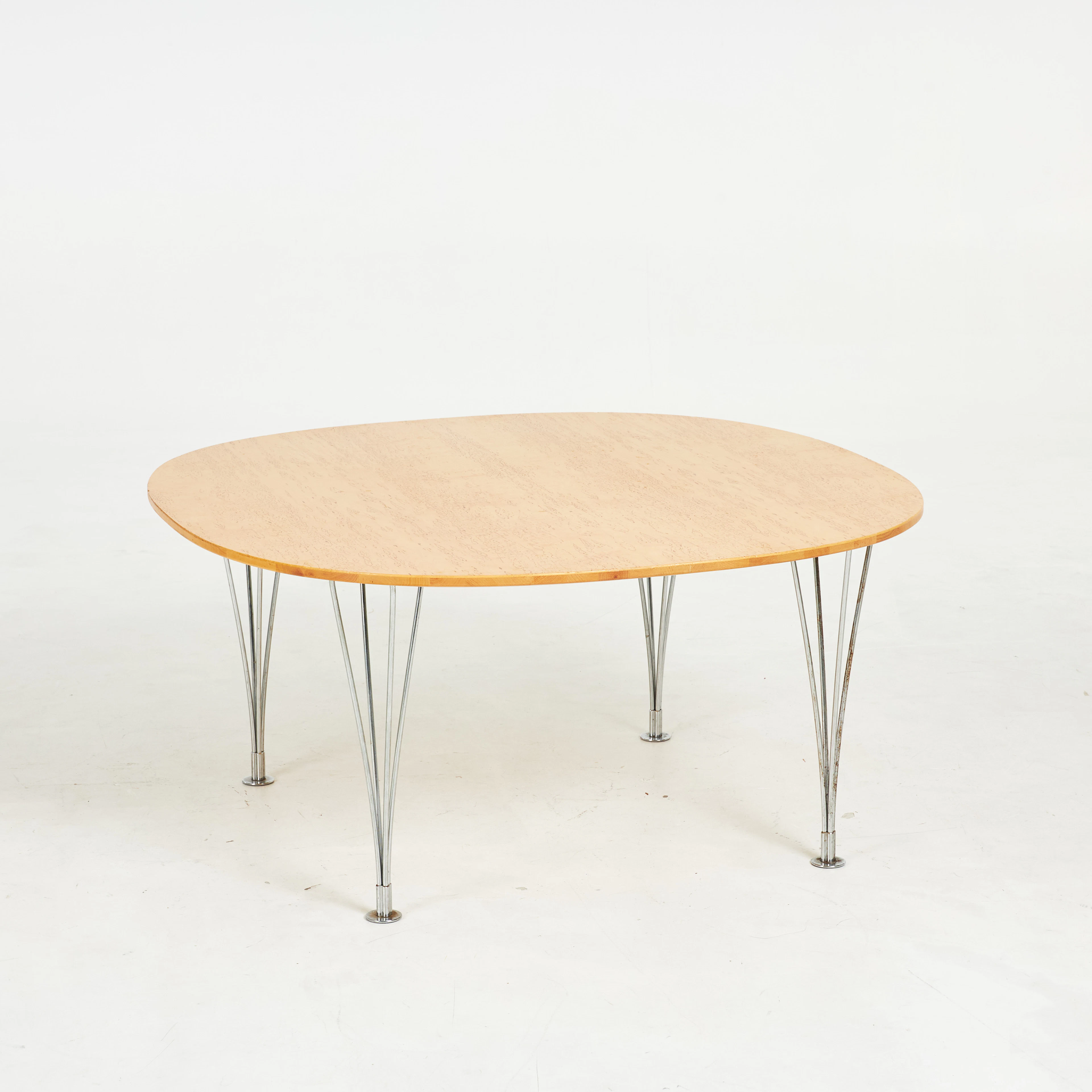 BRUNO MATHSSON & PIET HEIN. "Supercirkel", soffbord, Mathson International